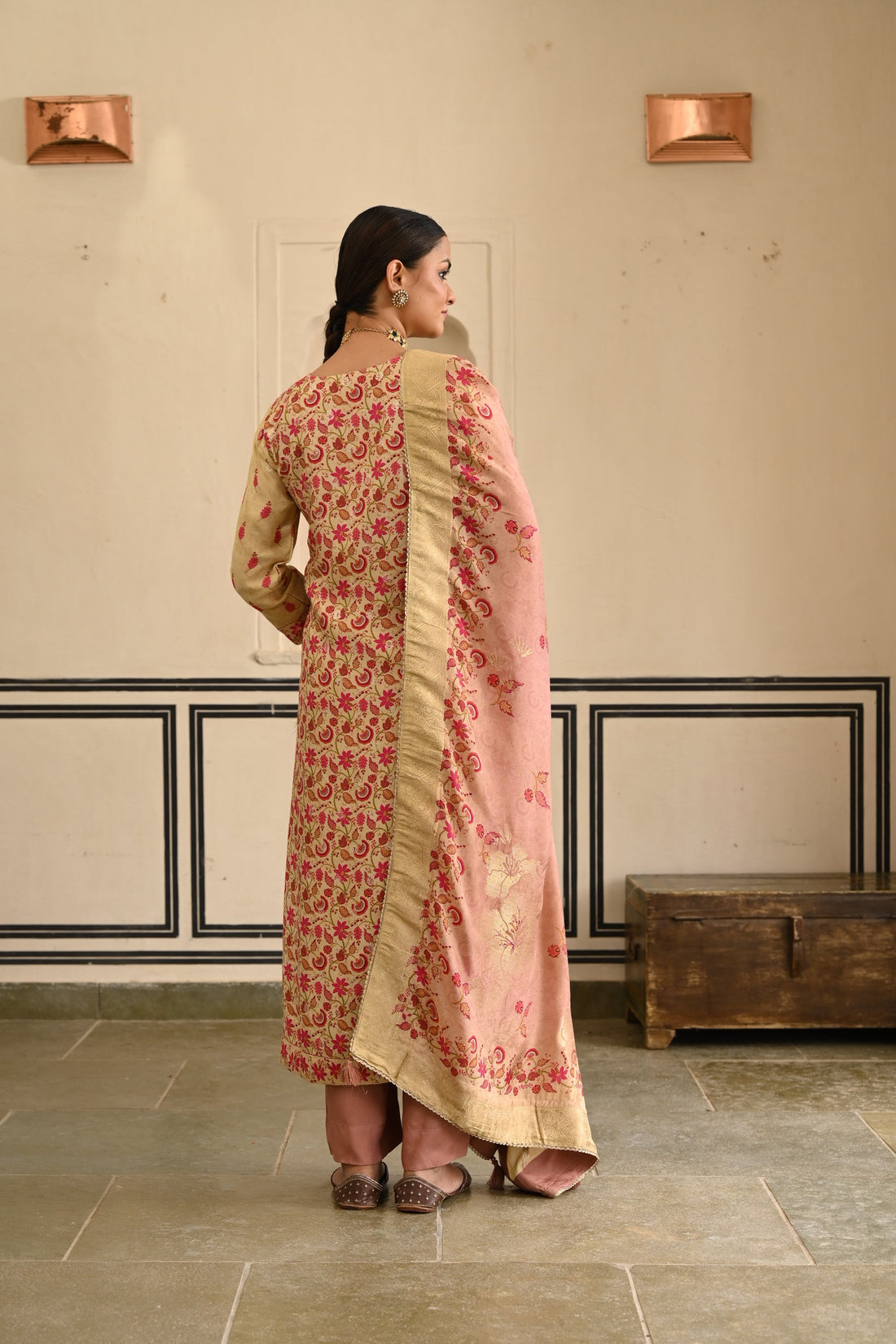 ONION PINK JACQUARD SILK KURTA SET