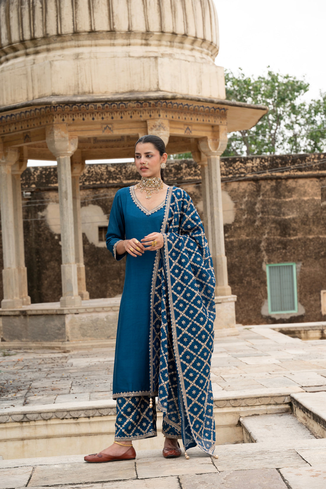 INDIGO BLUE PURE DOLA SILK EMBROIDERED KURTA SET