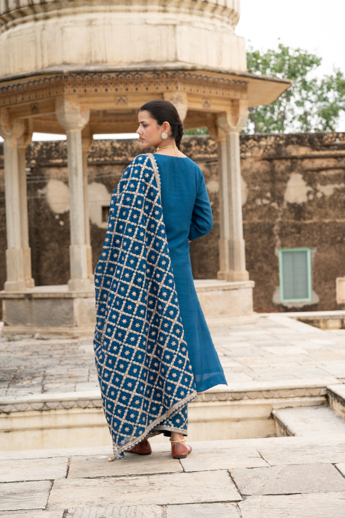INDIGO BLUE PURE DOLA SILK EMBROIDERED KURTA SET