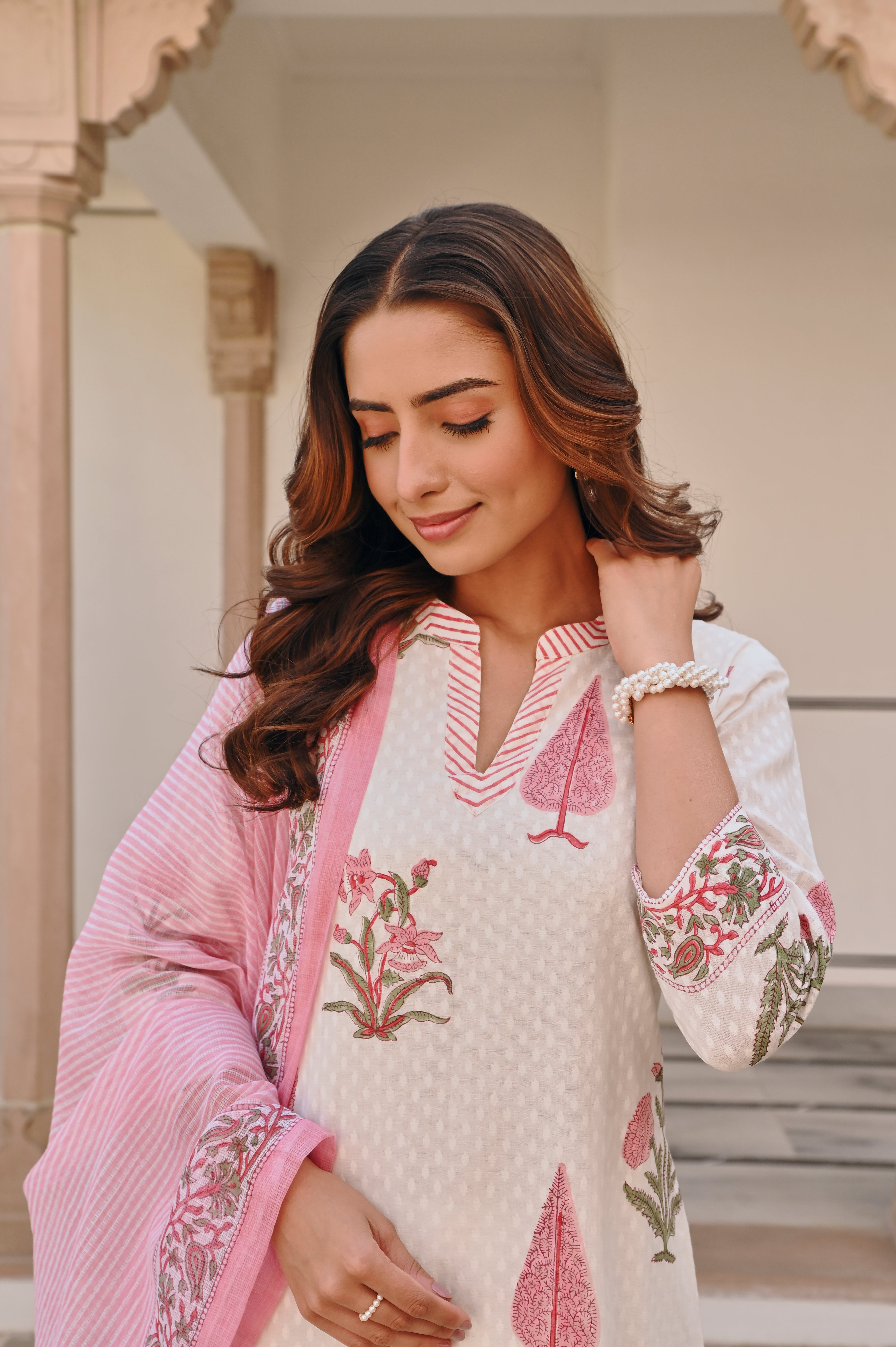 LIGHT RED PLACEMENT HANDBLOCK KURTA SET