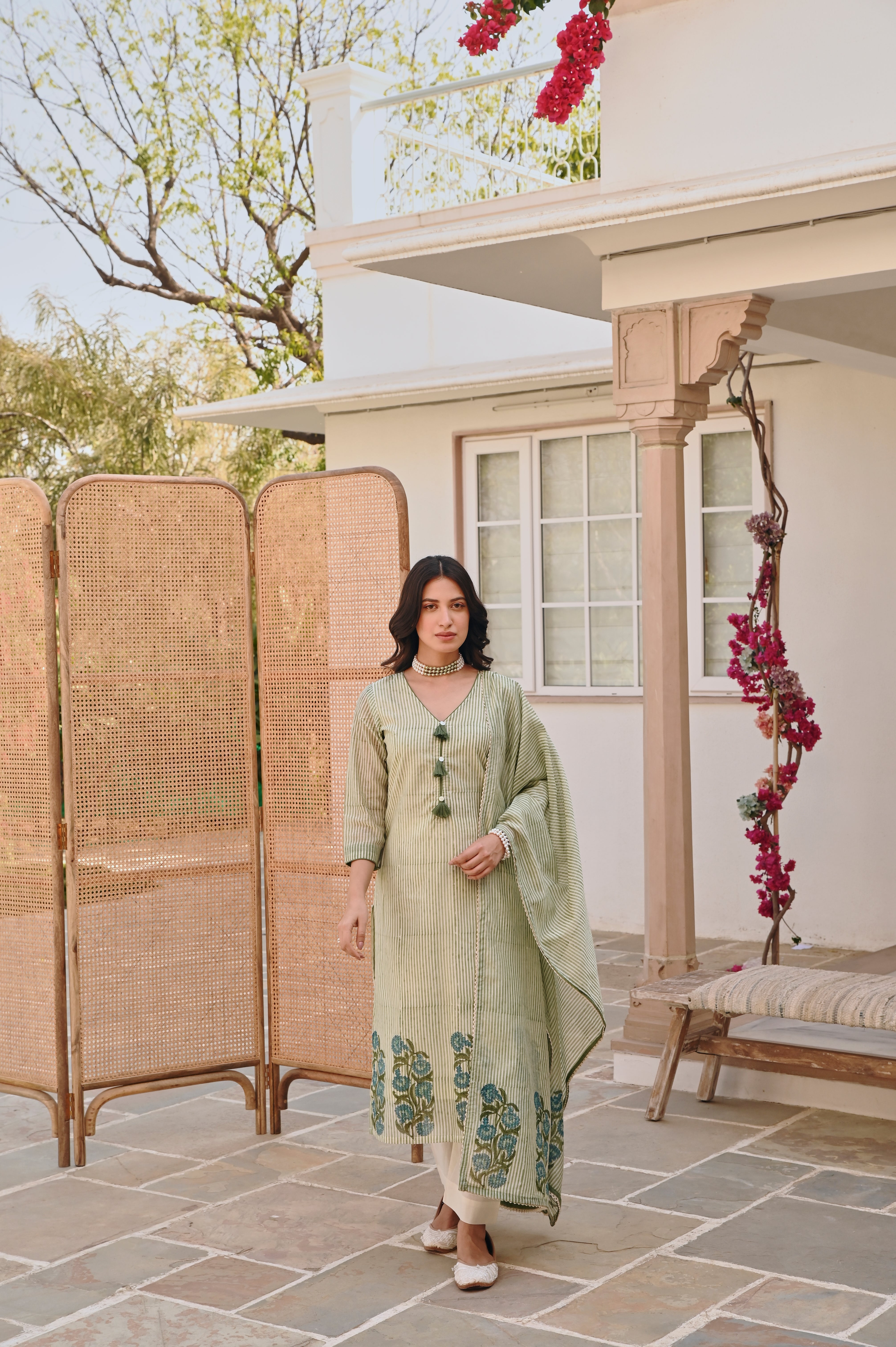 STRIPED BLOCK PRINT BLUE FLORAL KURTA SET