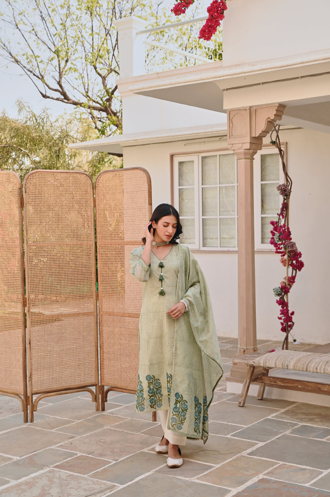 STRIPED BLOCK PRINT BLUE FLORAL KURTA SET
