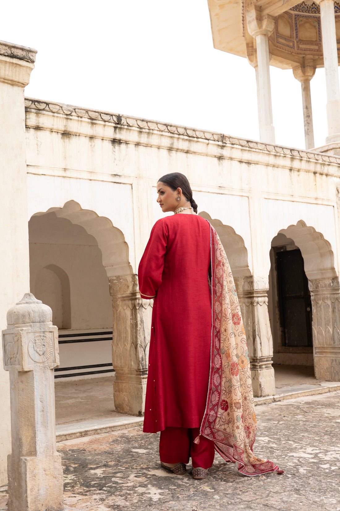 MAROON PURE DOLA SILK EMBROIDERED KURTA SET