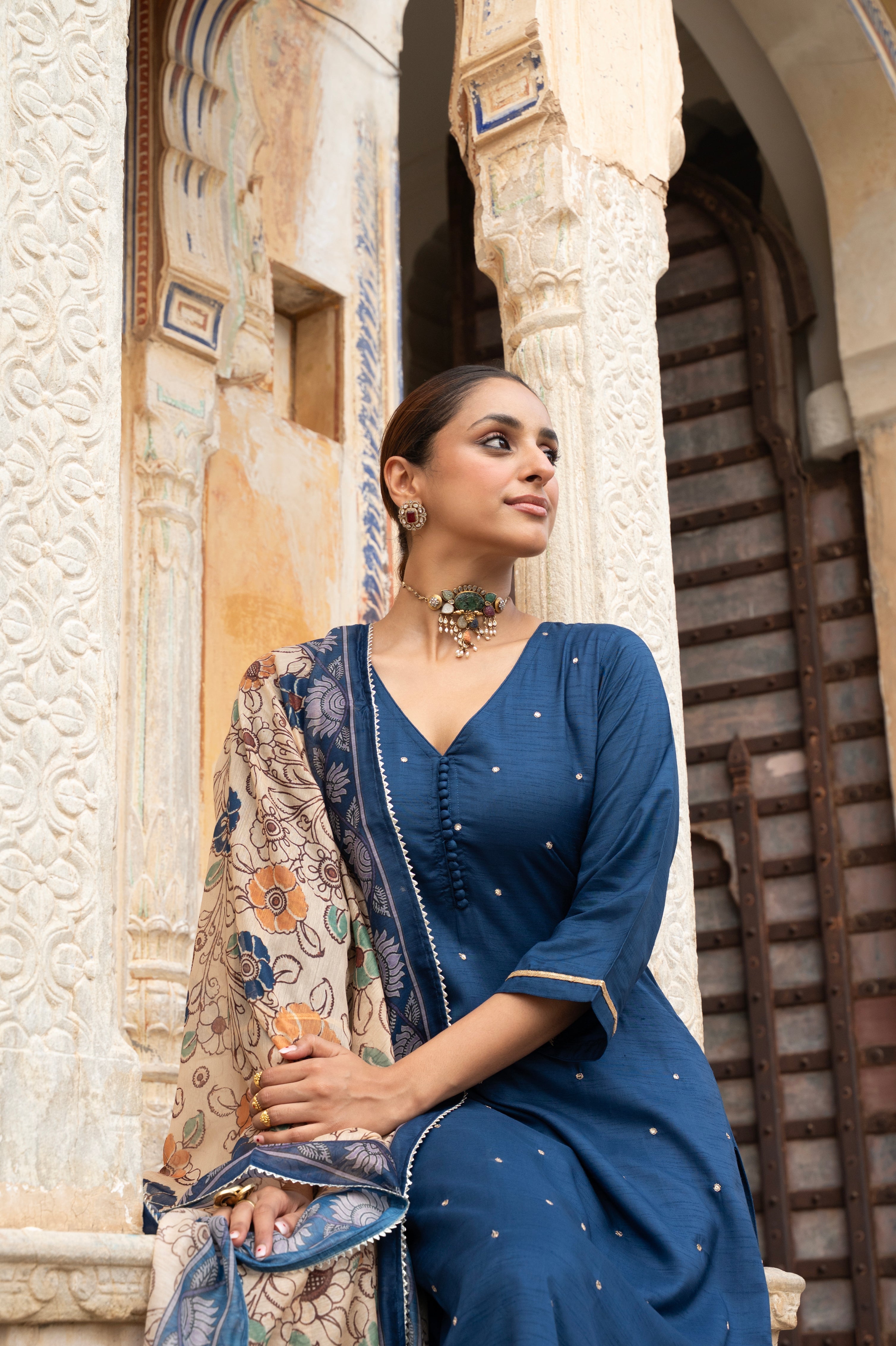 ROYAL BLUE PURE DOLA SILK EMBROIDERED KURTA SET