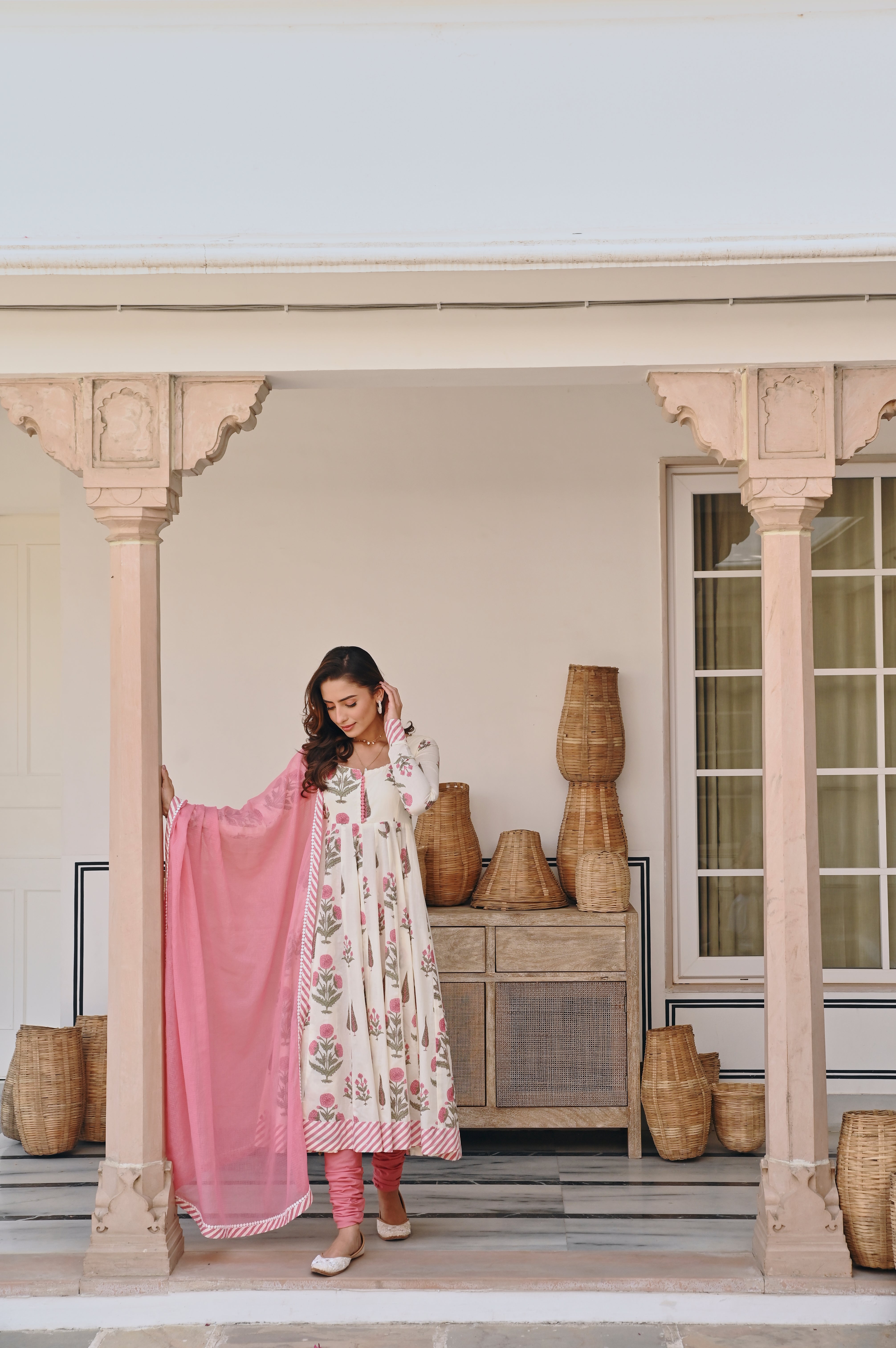 PINK BUTTA PRINT ANARKALI