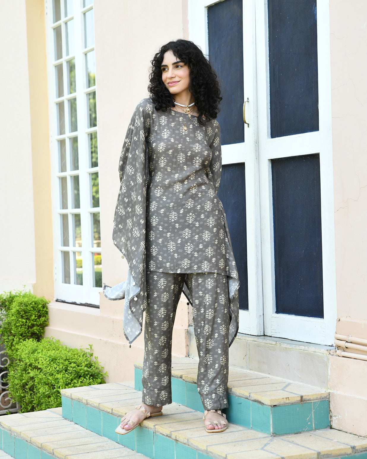 GREY KAFTAN TOP WITH PANTS