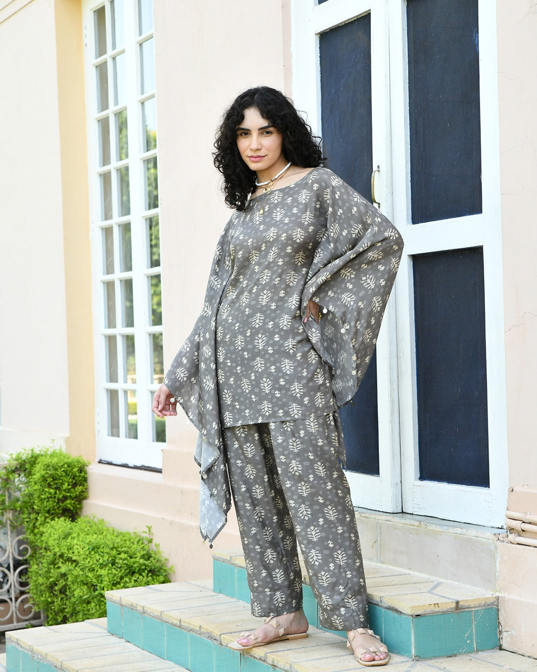 GREY KAFTAN TOP WITH PANTS