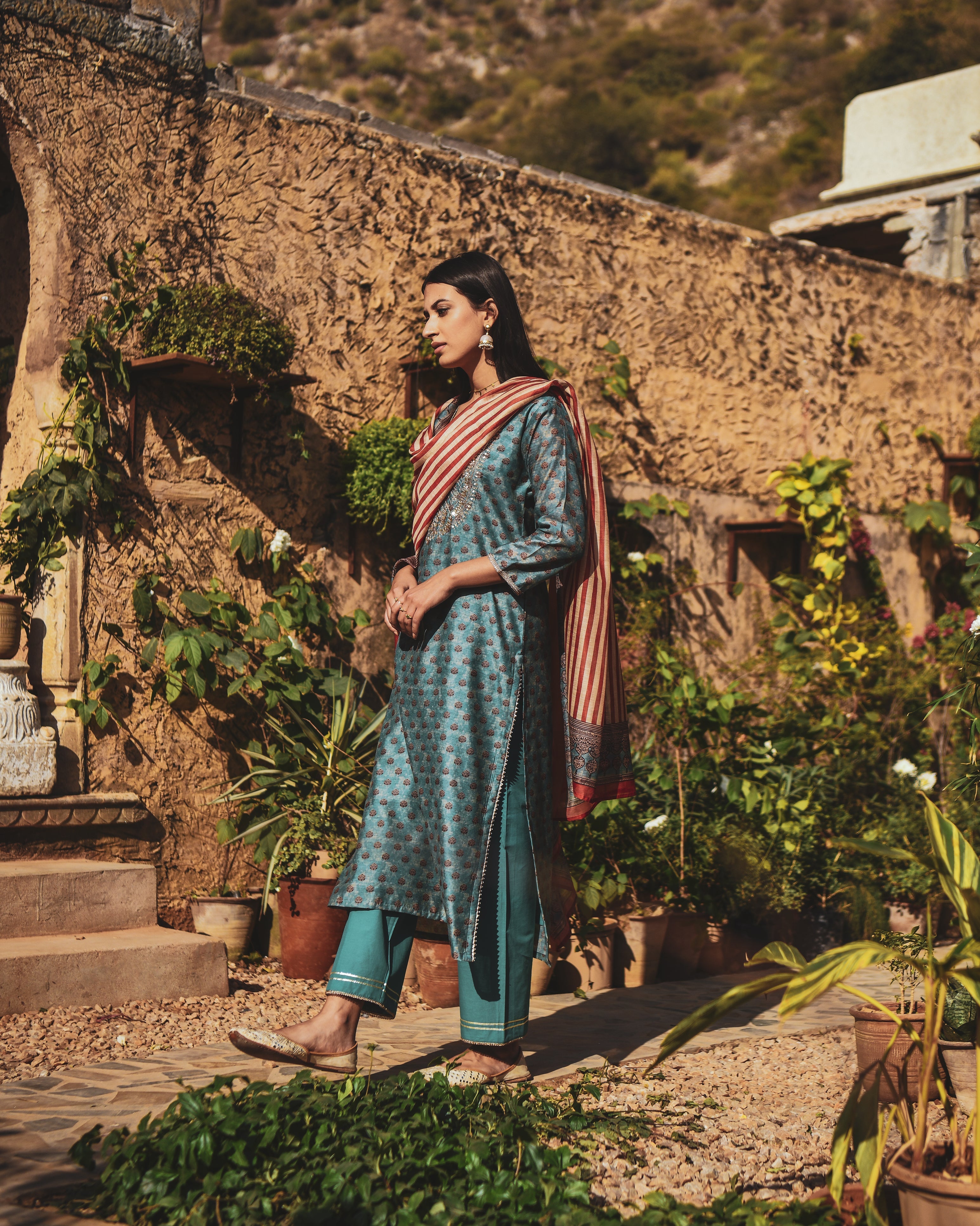 TURQUOISE GOTA PATTI KURTA SET