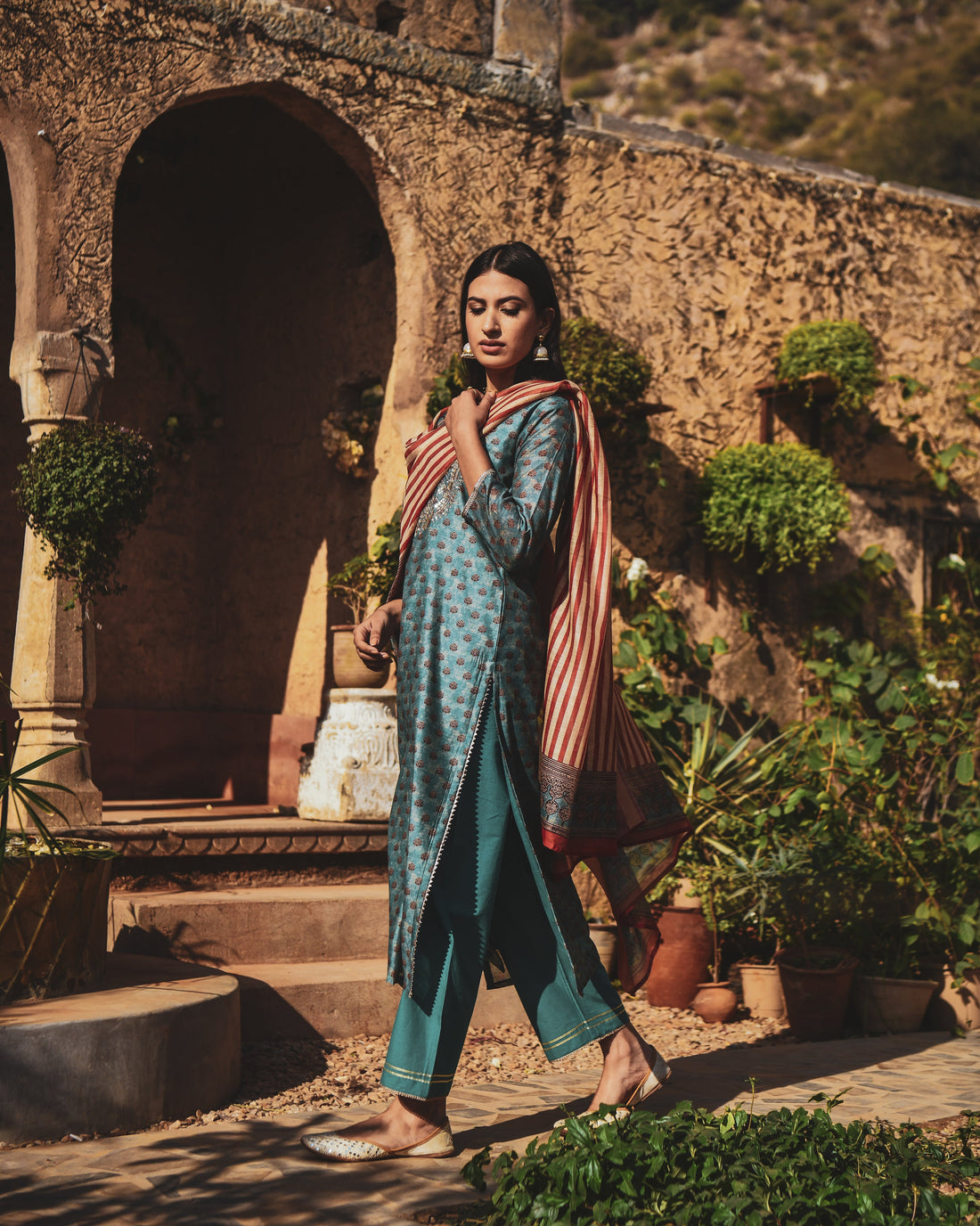 TURQUOISE GOTA PATTI KURTA SET