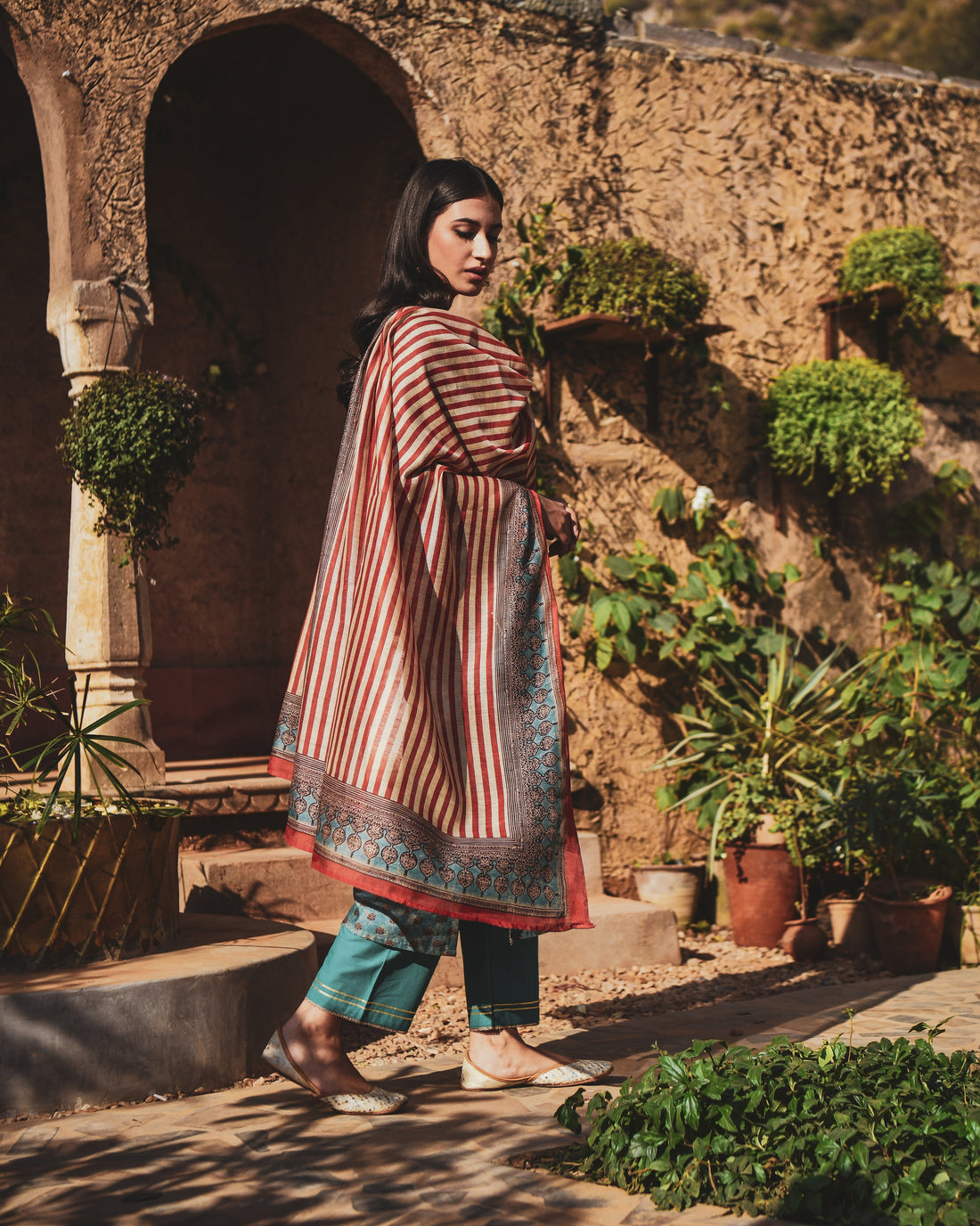 TURQUOISE GOTA PATTI KURTA SET
