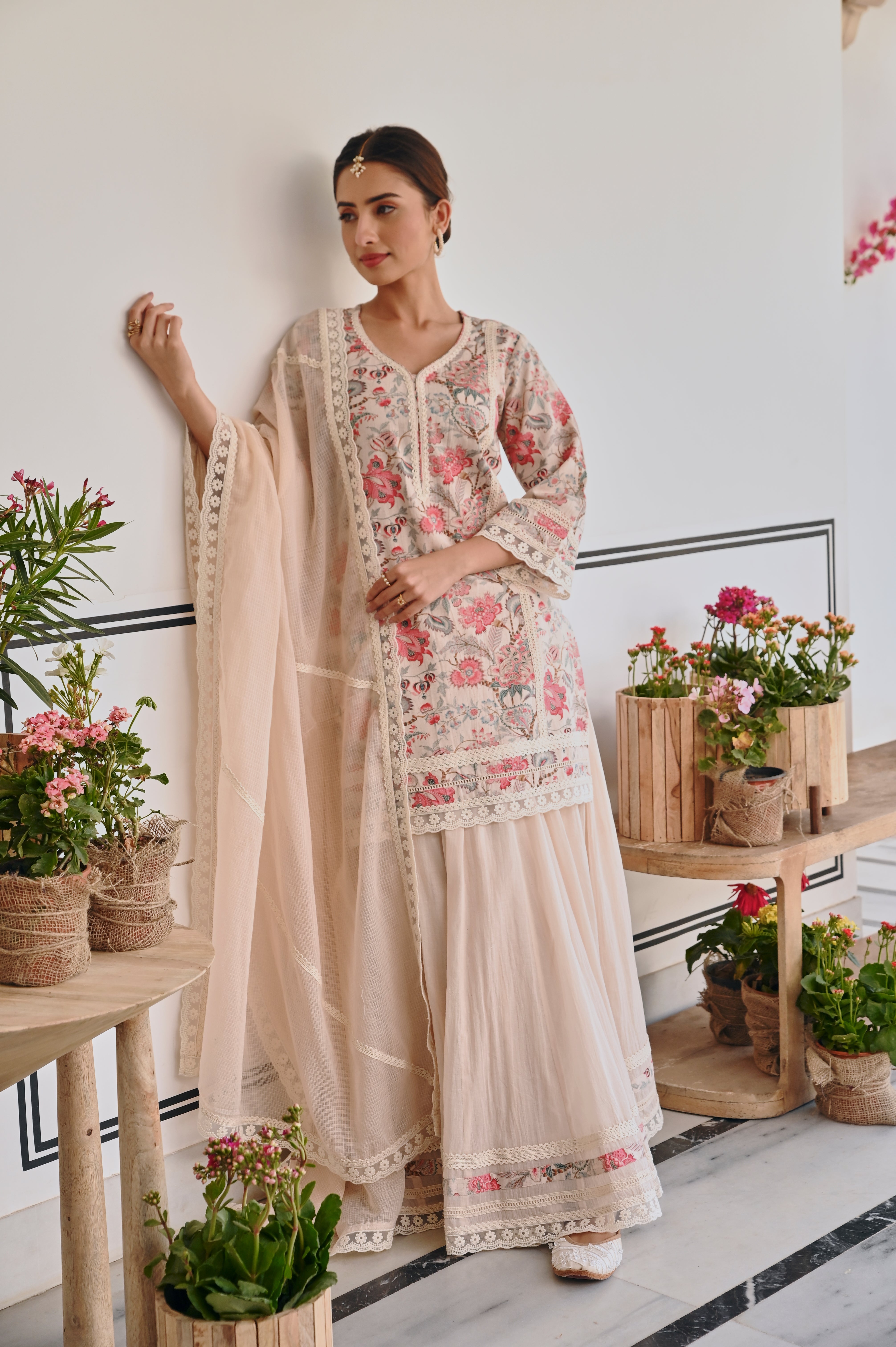 MULTICOLOR JUTE FLORAL PRINT SKIRT SET