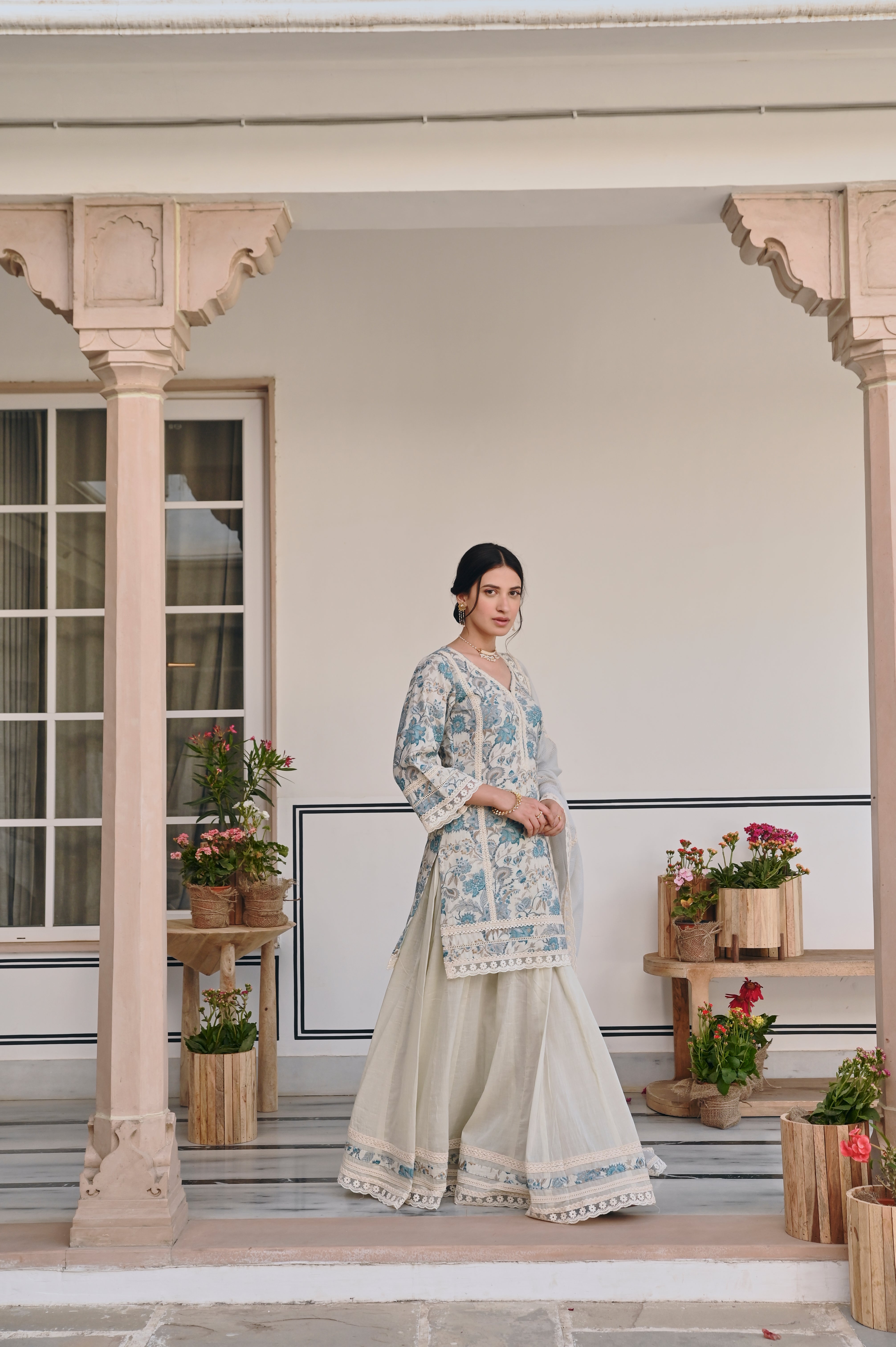 BLUE FLORAL JUTE KURTA AND SKIRT SET