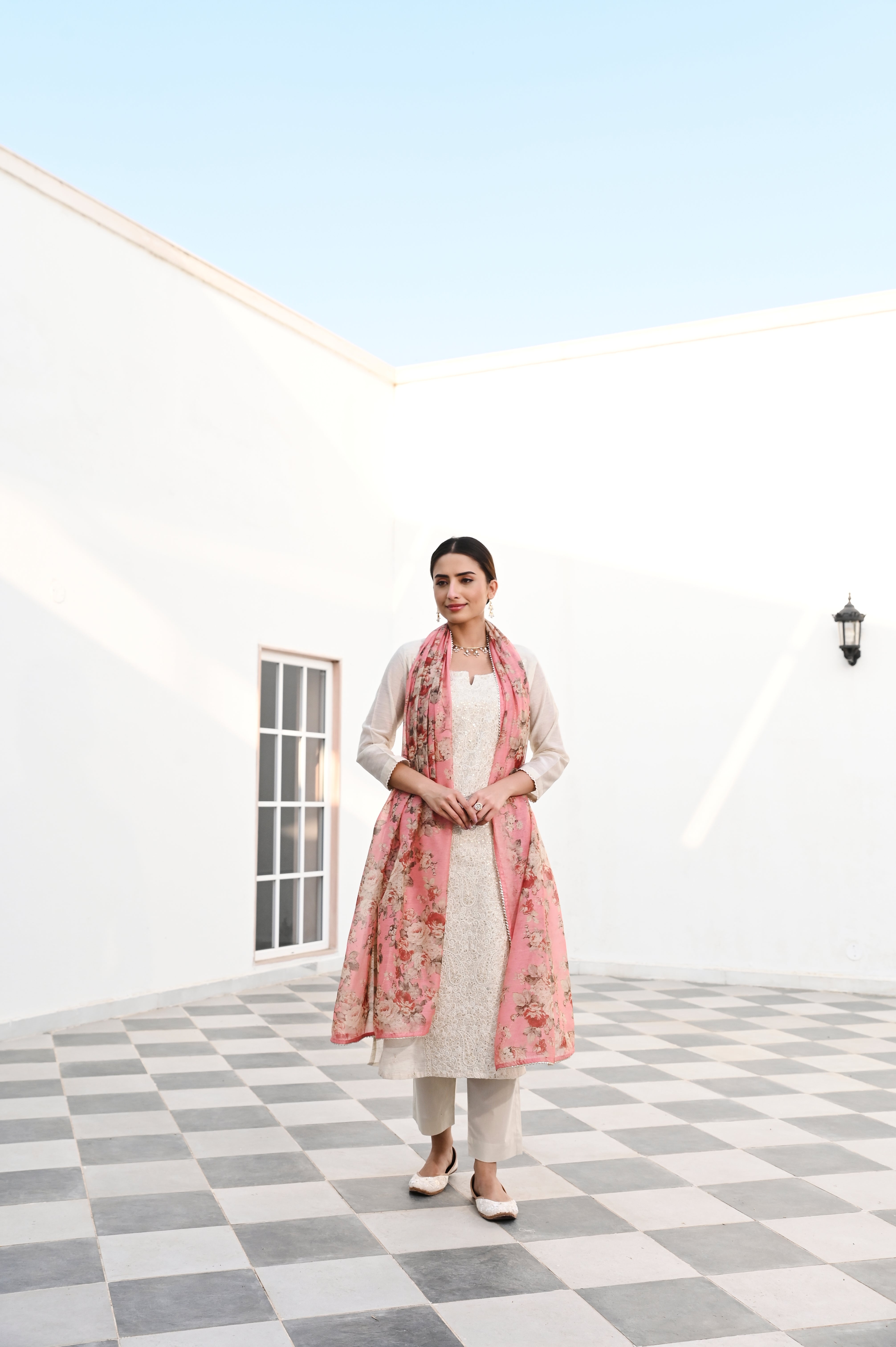 OFF WHITE CHIKANKARI JUTE CHANDERI KURTA SET