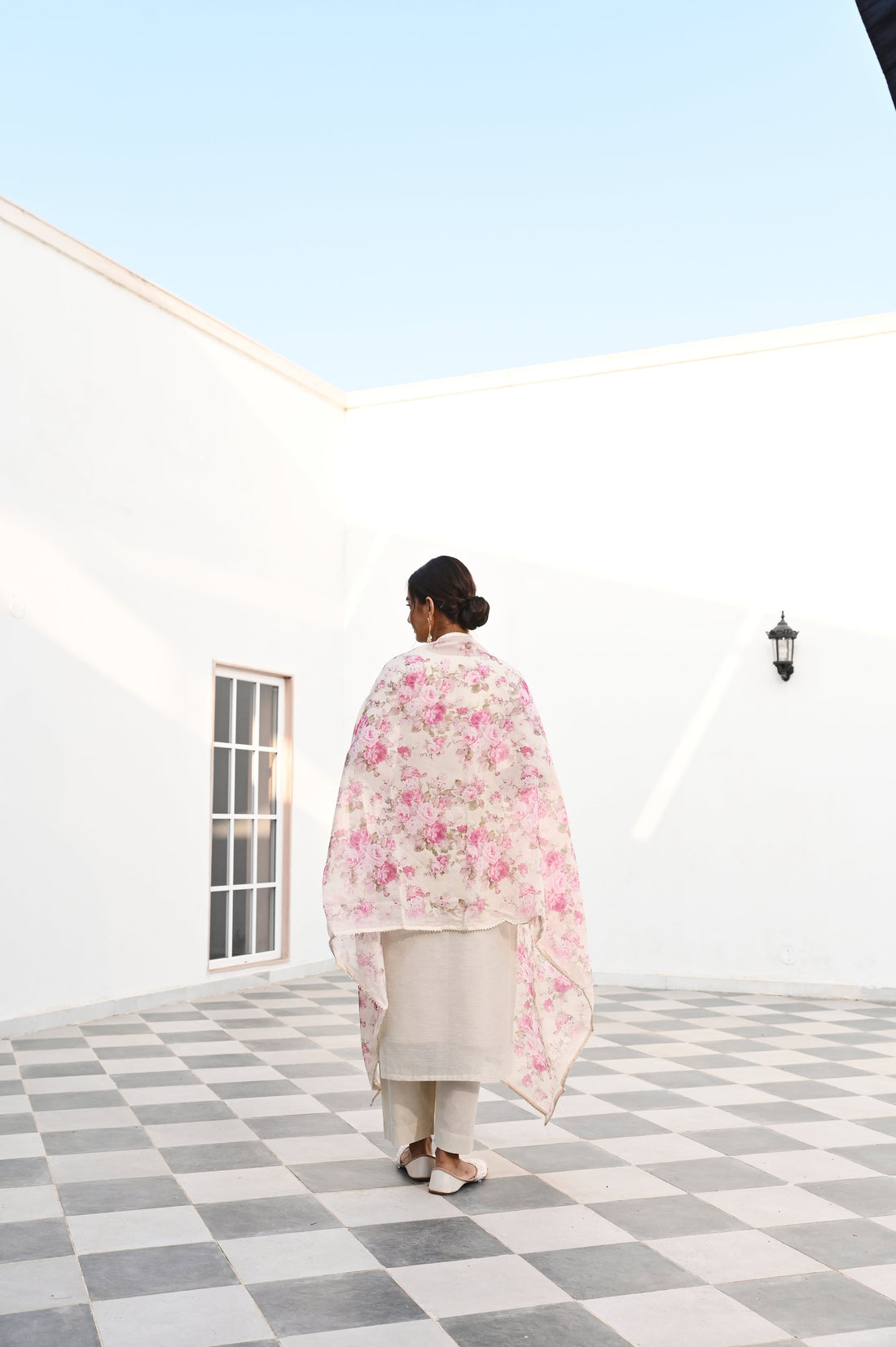 OFF WHITE CHIKANKARI EMBROIDERED KURTA SET