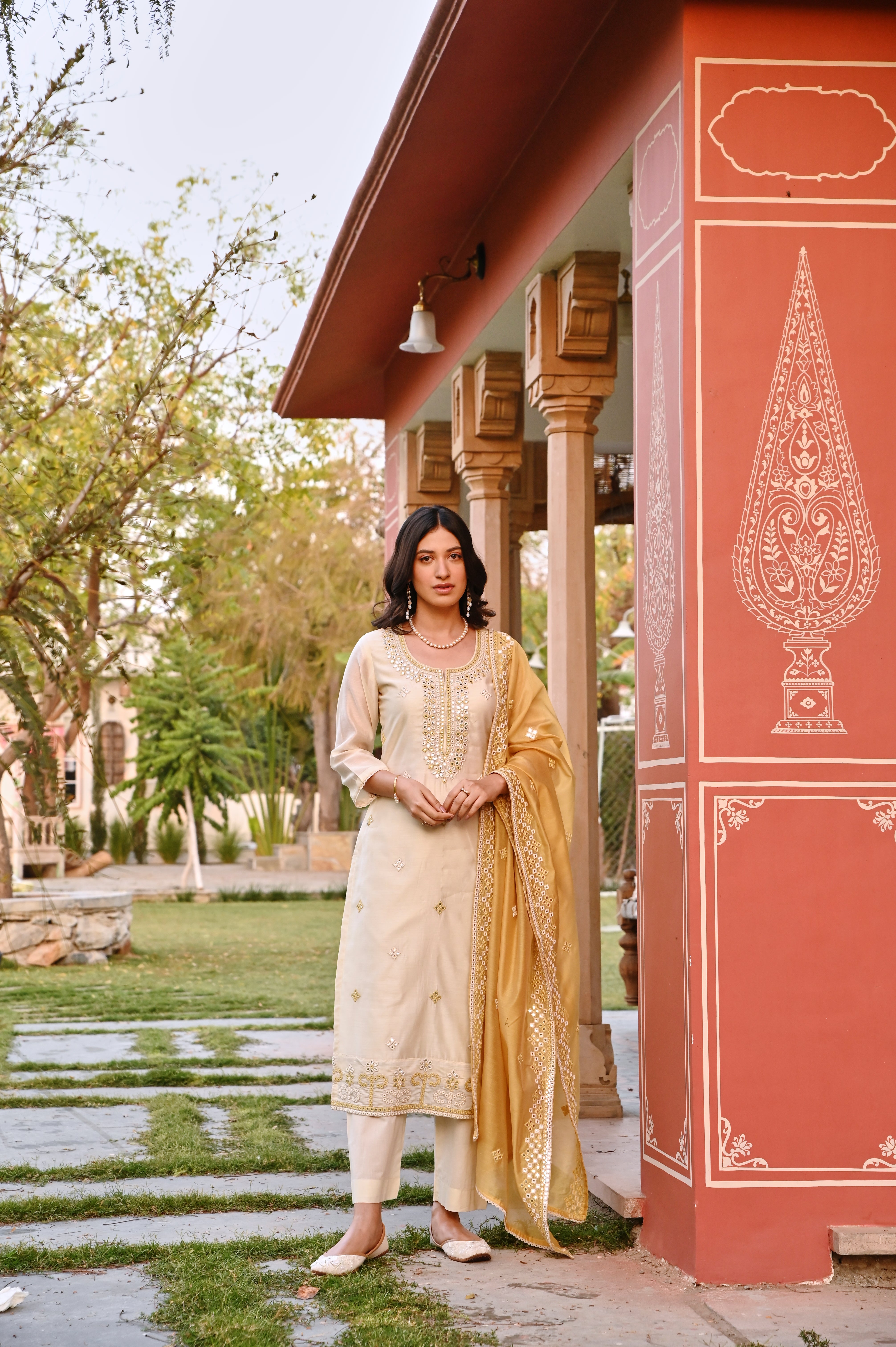 CREAM EMBROIDERED KURTA SET