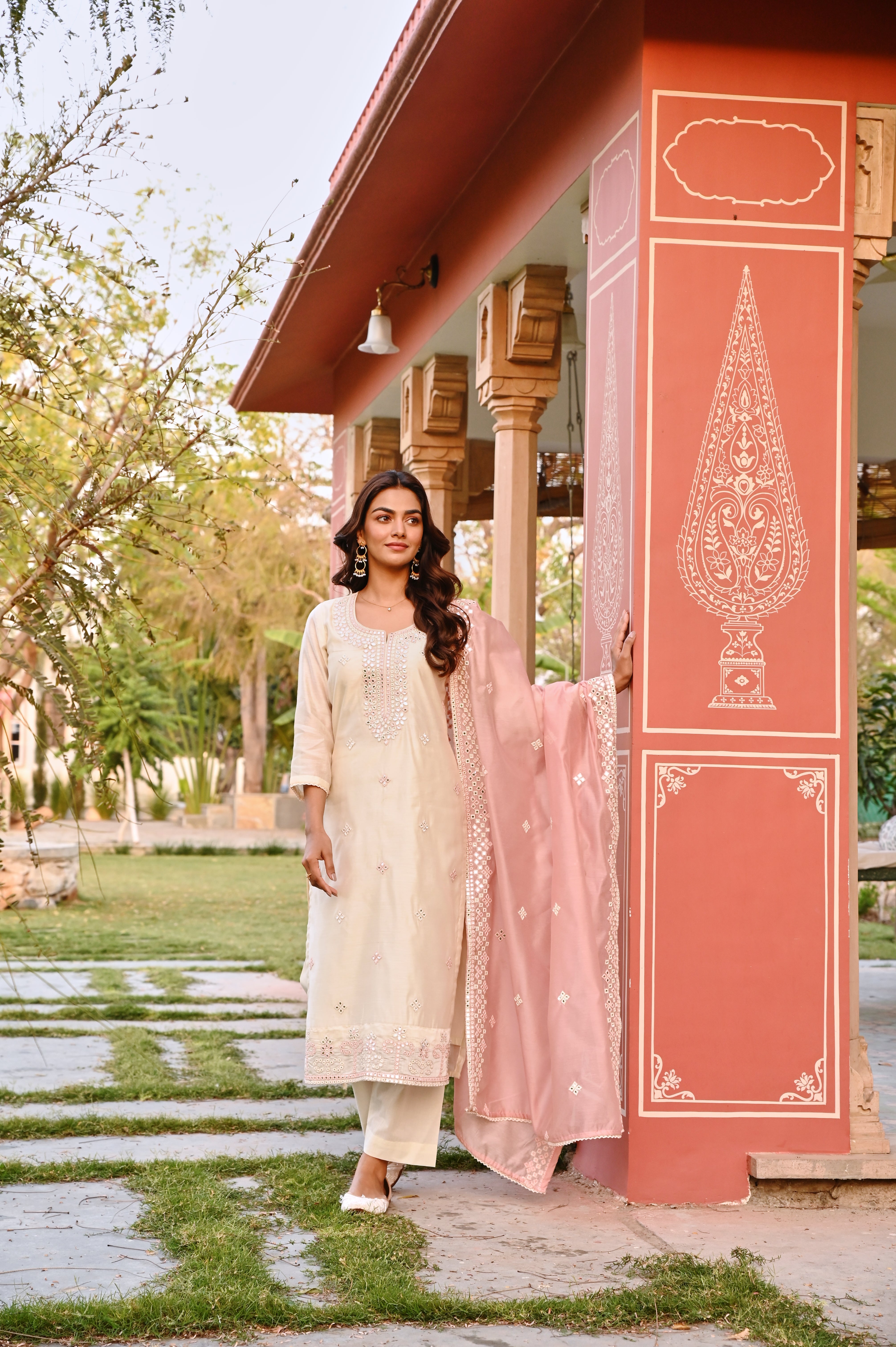 CREAM & PINK EMBROIDERED KURTA SET