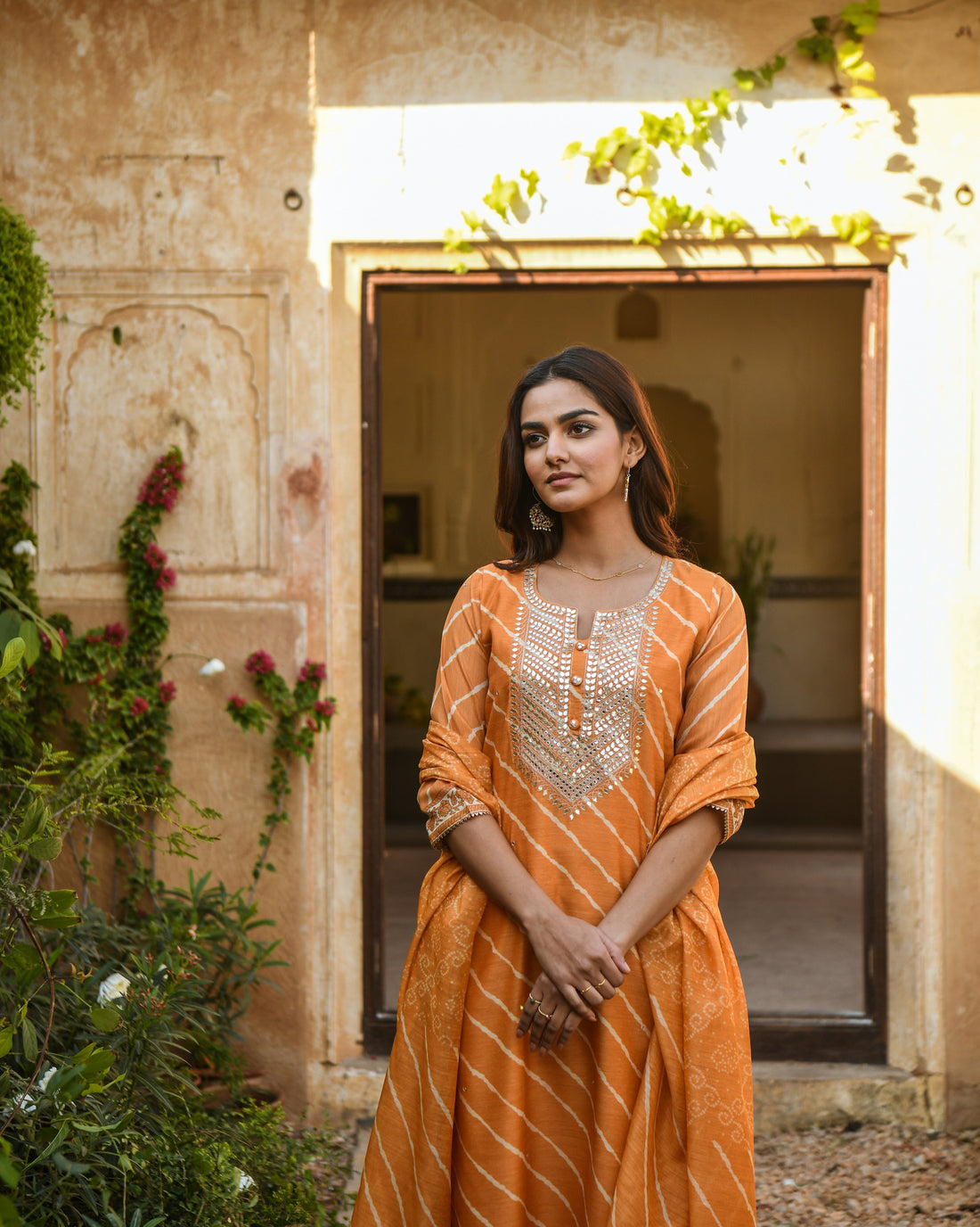 MUSTARD  LEHERIYA KURTA SET