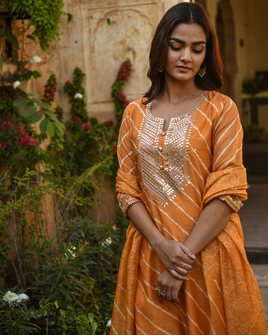 MUSTARD  LEHERIYA KURTA SET