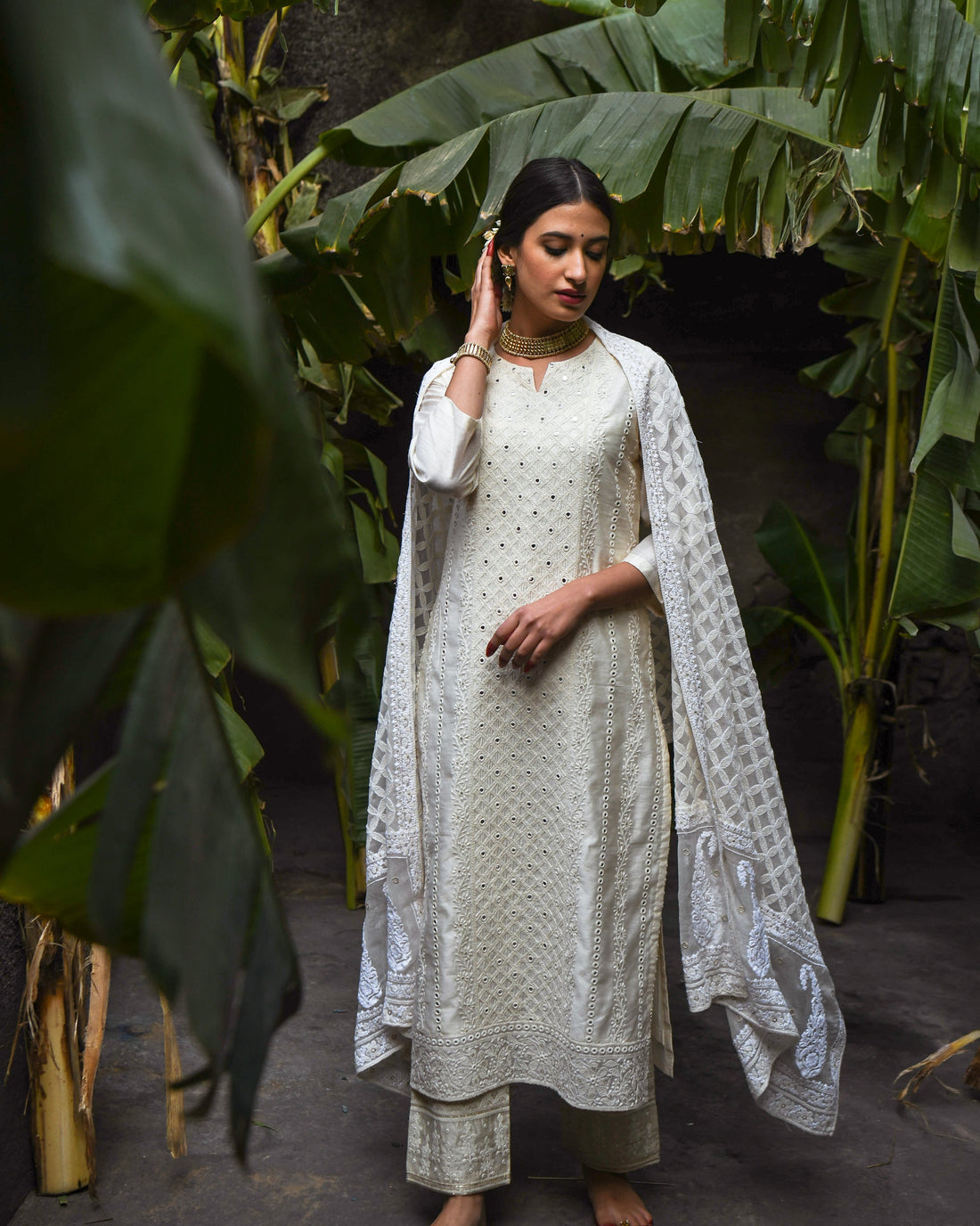 ROOH CHIKANKARI & MIRROR KURTA SET
