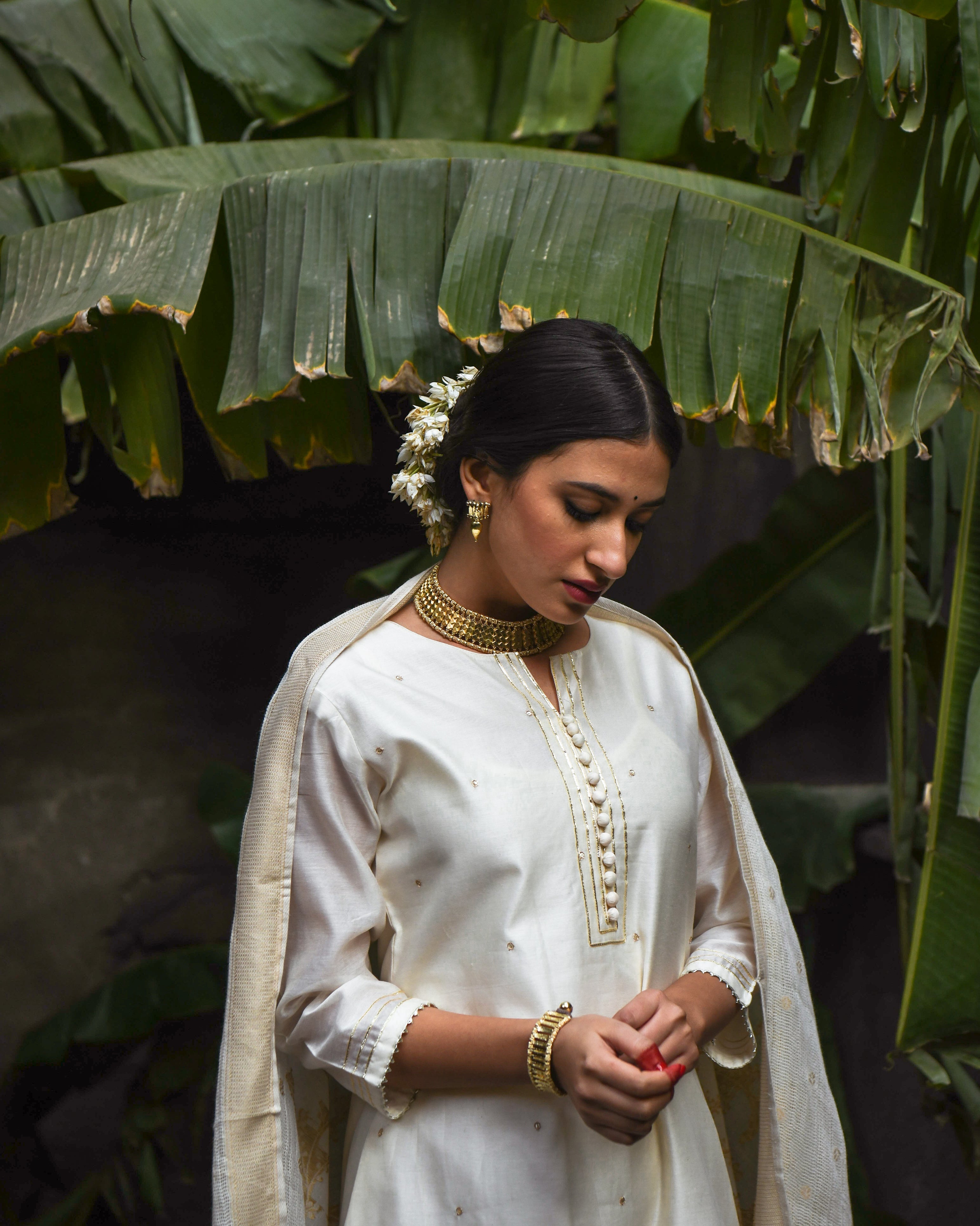 STRAIGHT FIT MIRROR KURTA SET