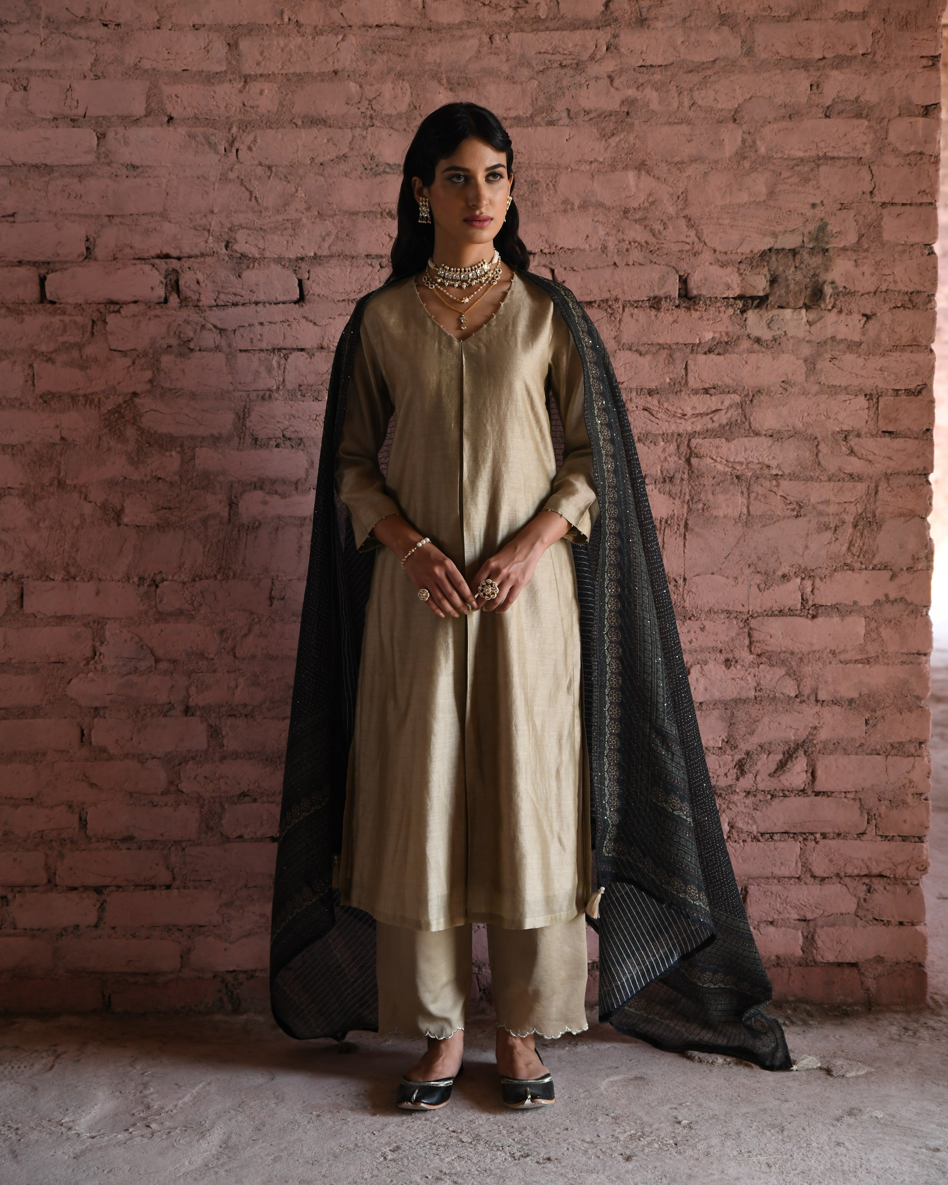 BEIGE CHANDERI KURTA SET