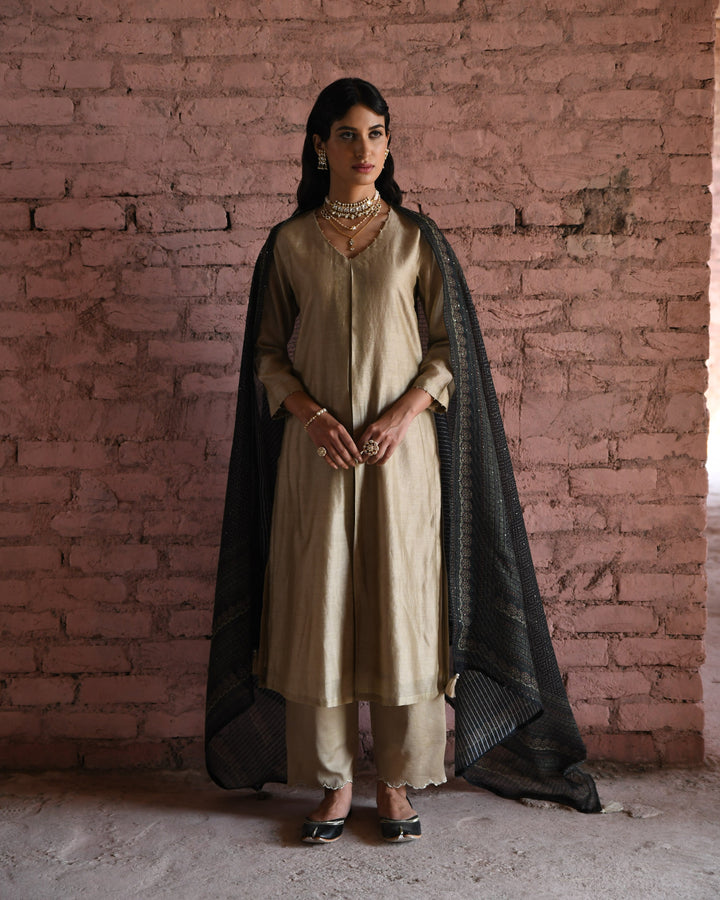 BEIGE CHANDERI KURTA SET