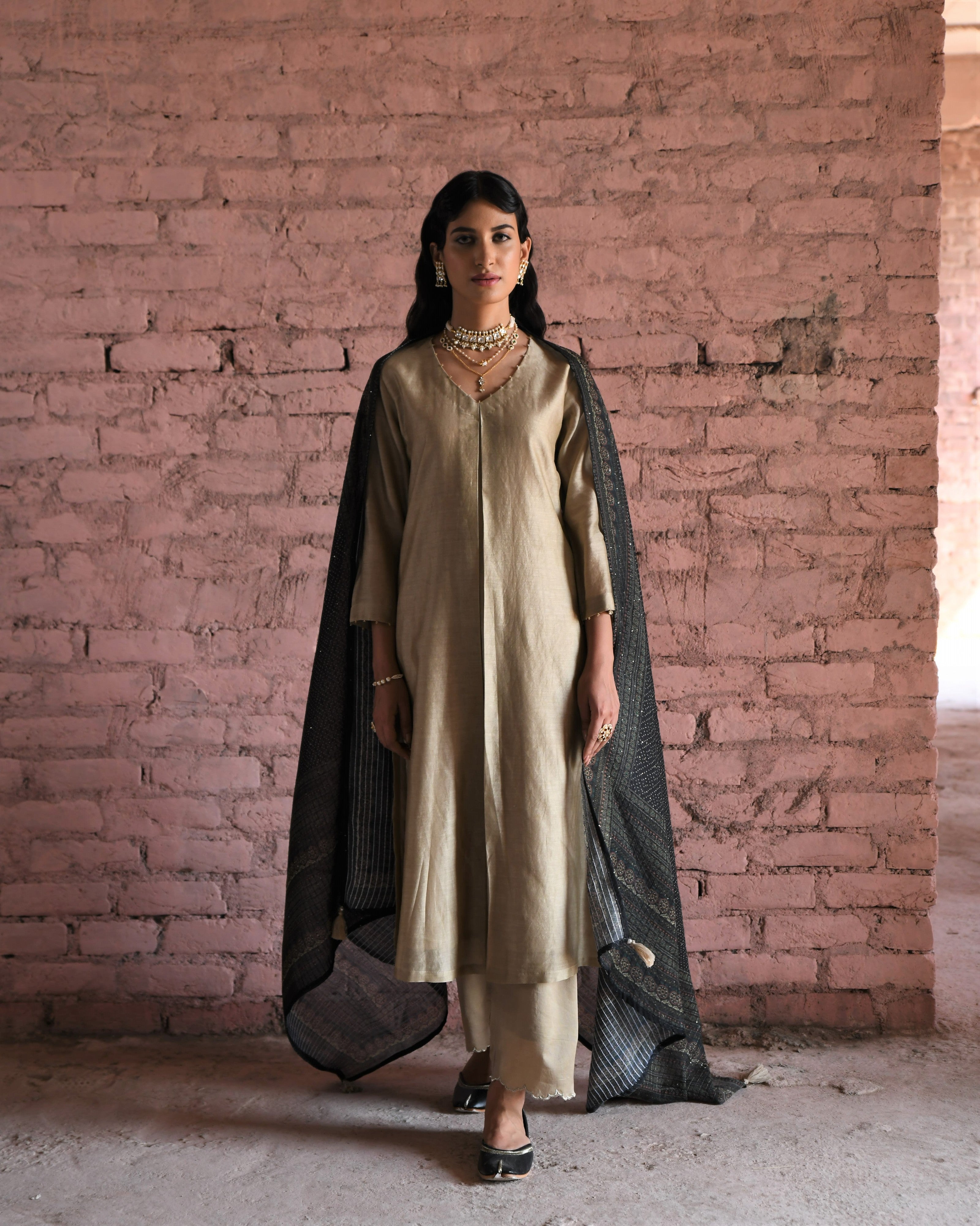 BEIGE CHANDERI KURTA SET