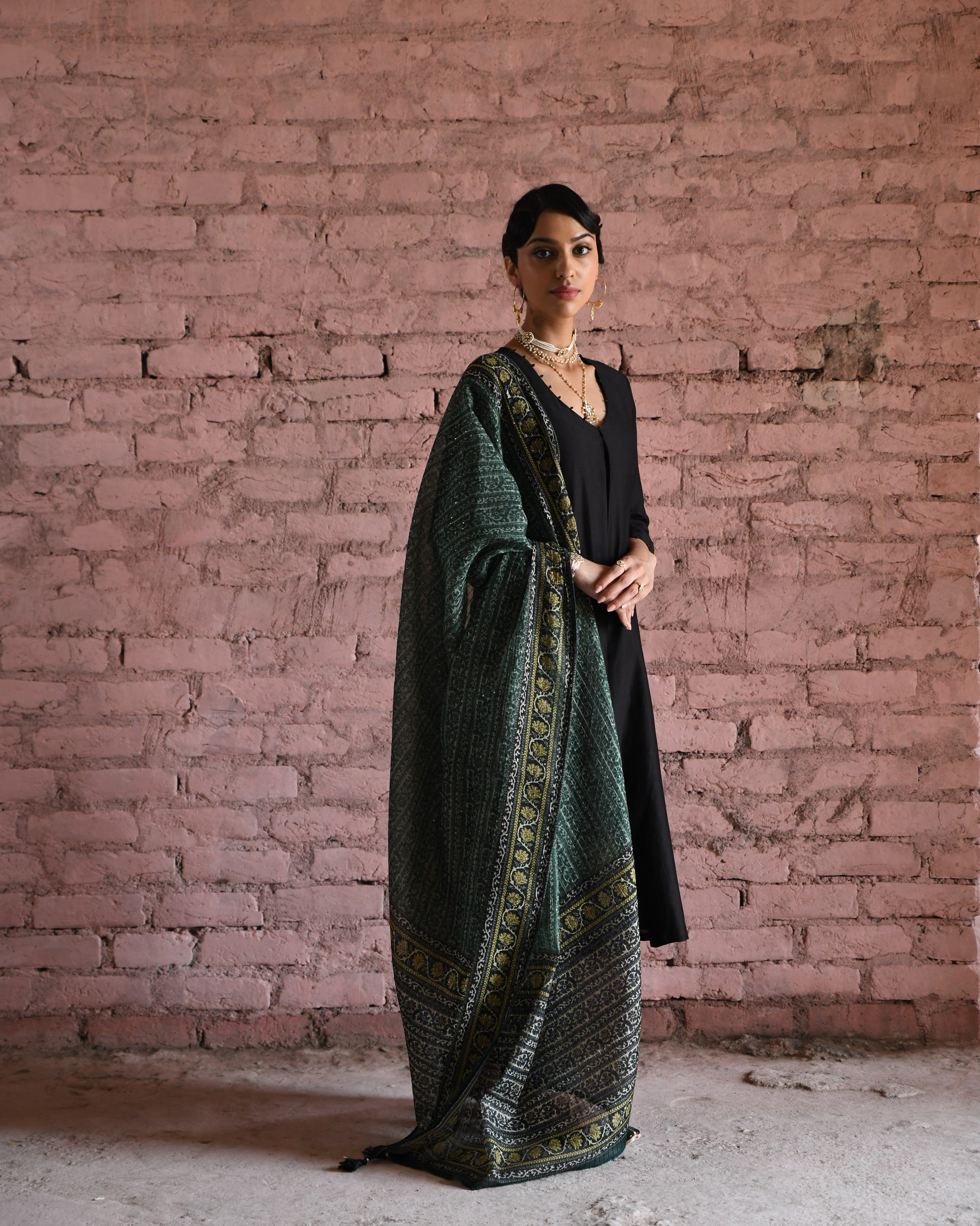 BLACK CHANDERI KURTA SET