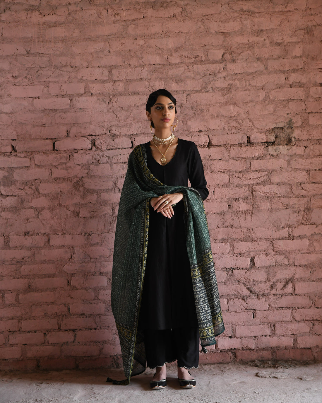 BLACK CHANDERI KURTA SET