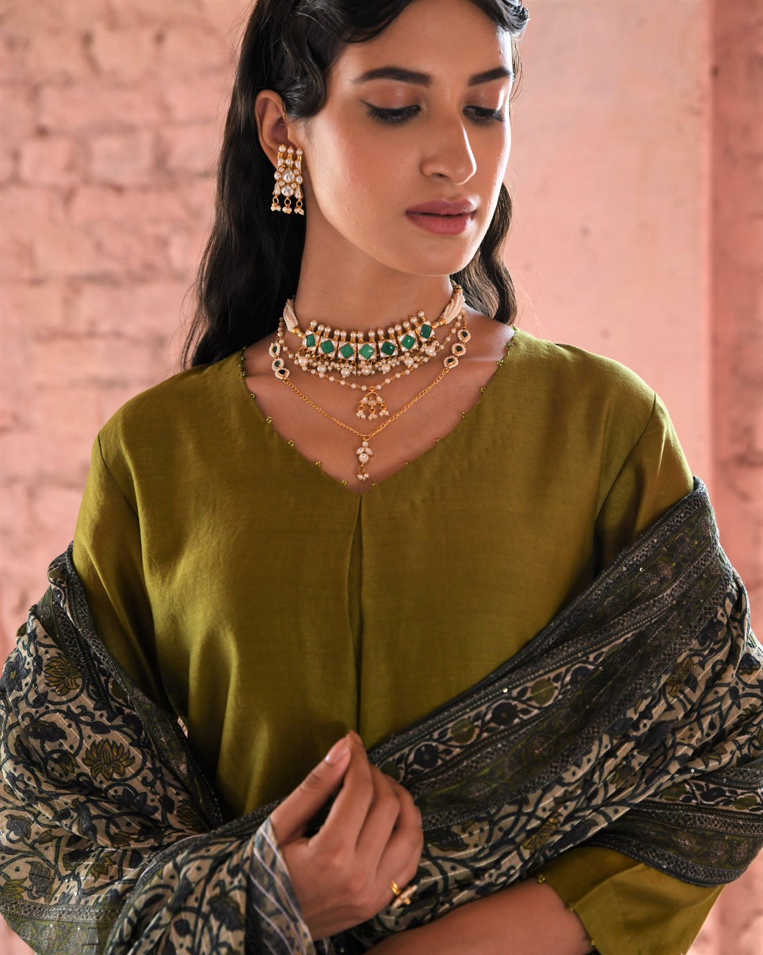 OLIVE GREEN CHANDERI KURA SET