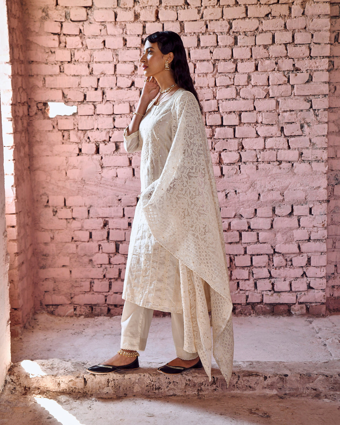 IVORY CHIKANKARI CHANDERI KURTA SET