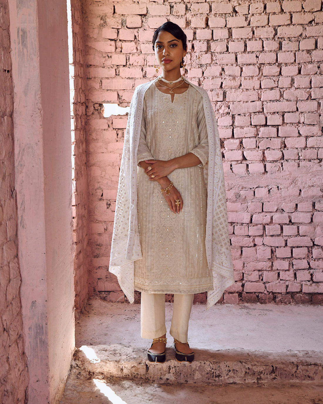 OFF-WHITE CHIKANKARI CHANDERI KURTA SET