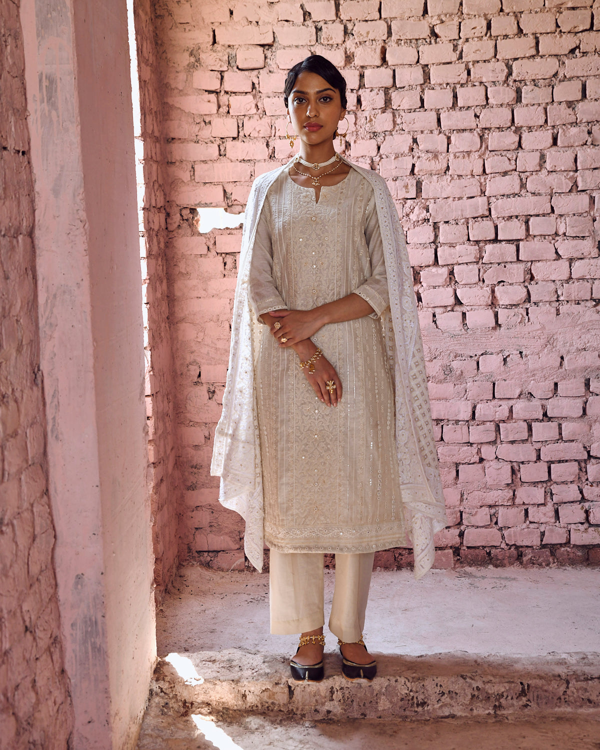 OFF-WHITE CHIKANKARI CHANDERI KURTA SET