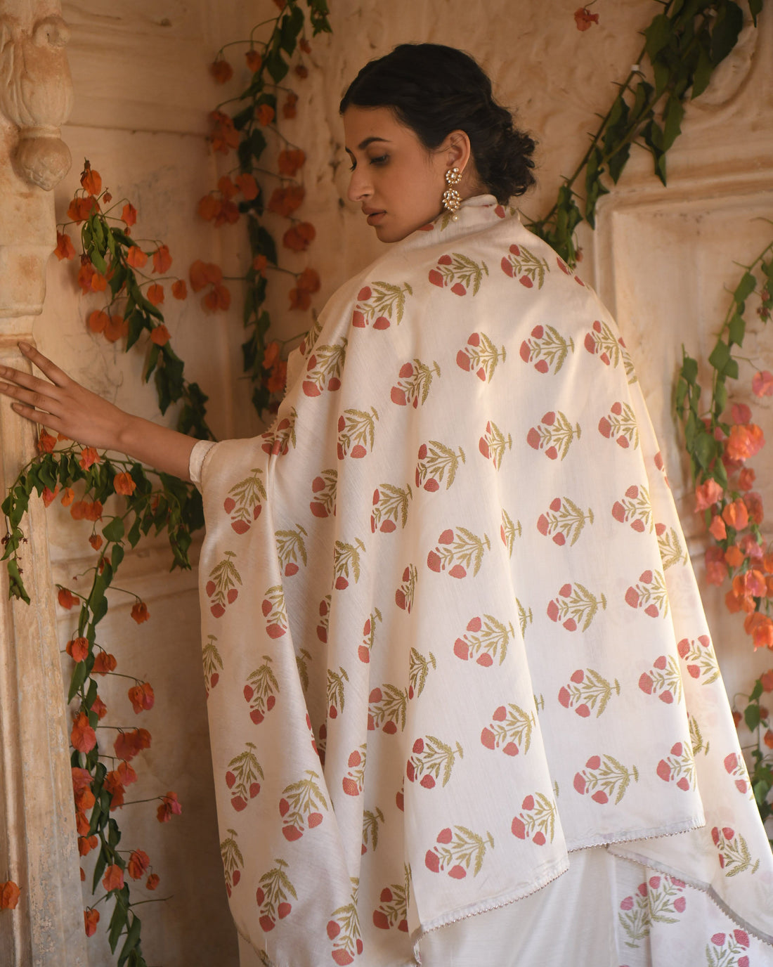 OFF-WHITE MEHER KURTA SET