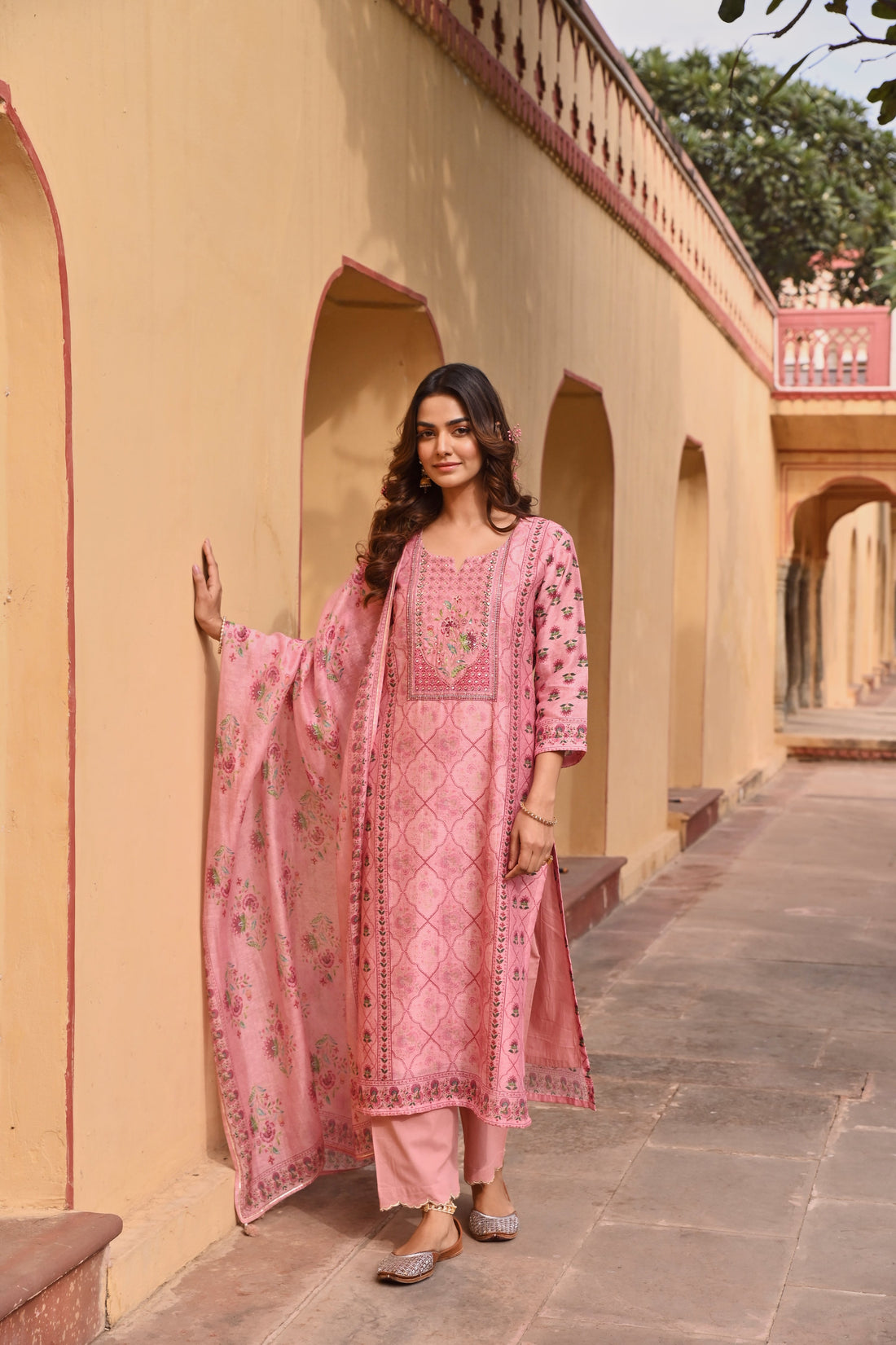 PEACH EMBROIDERED LINEN KURTA SET