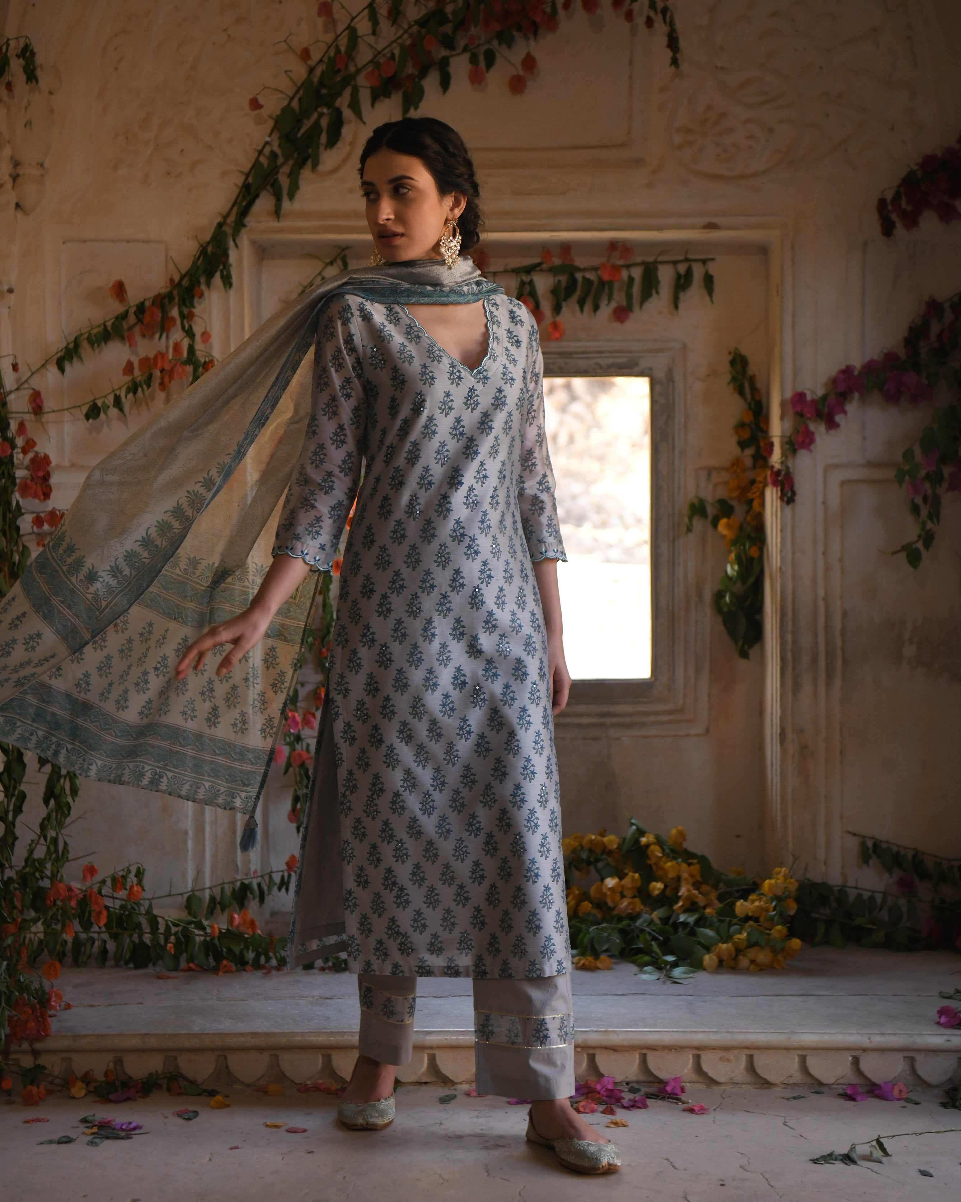 BLUE GUL KURTA SET