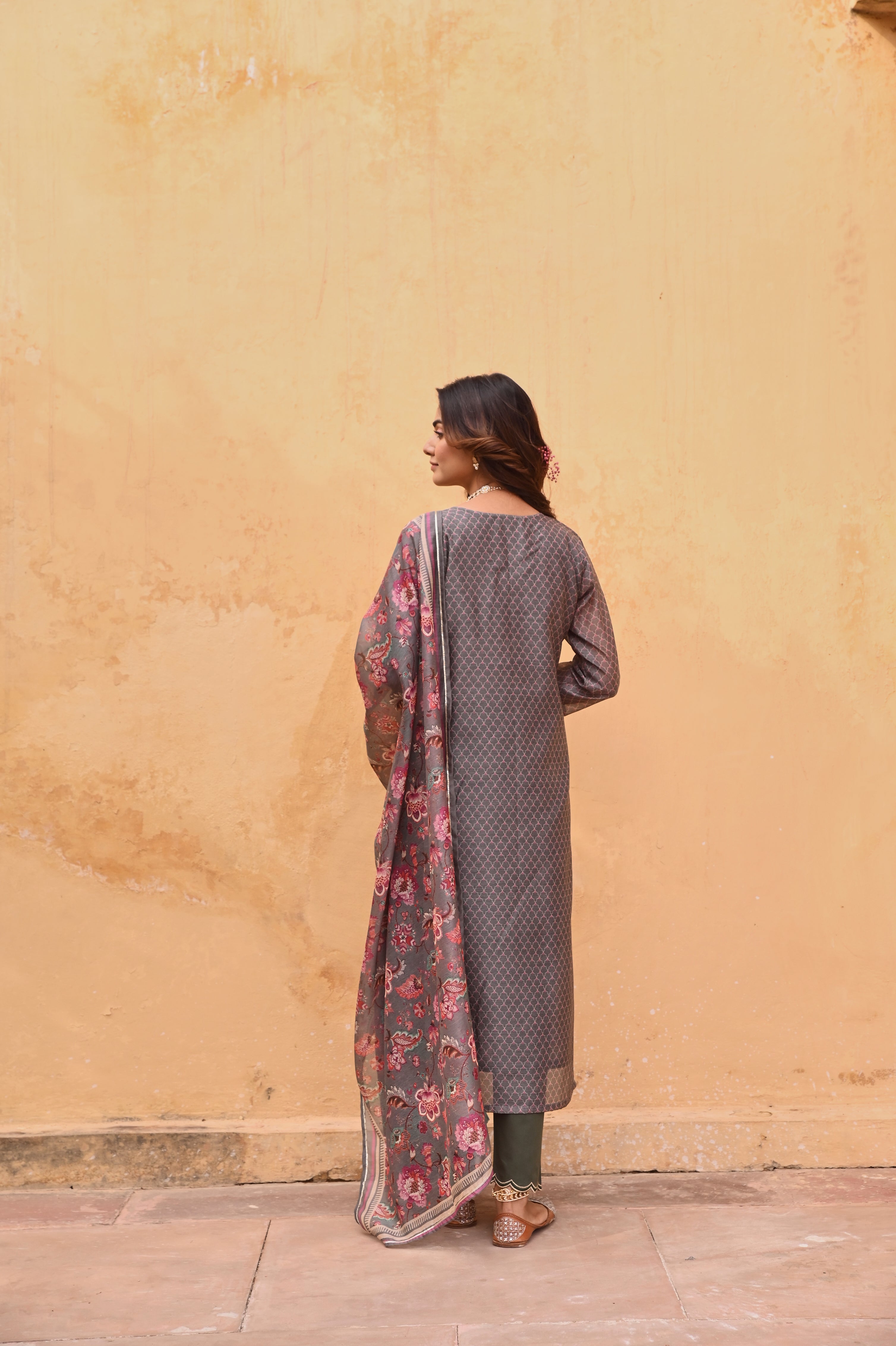 GREY CHANDERI EMBROIDERED KURTA