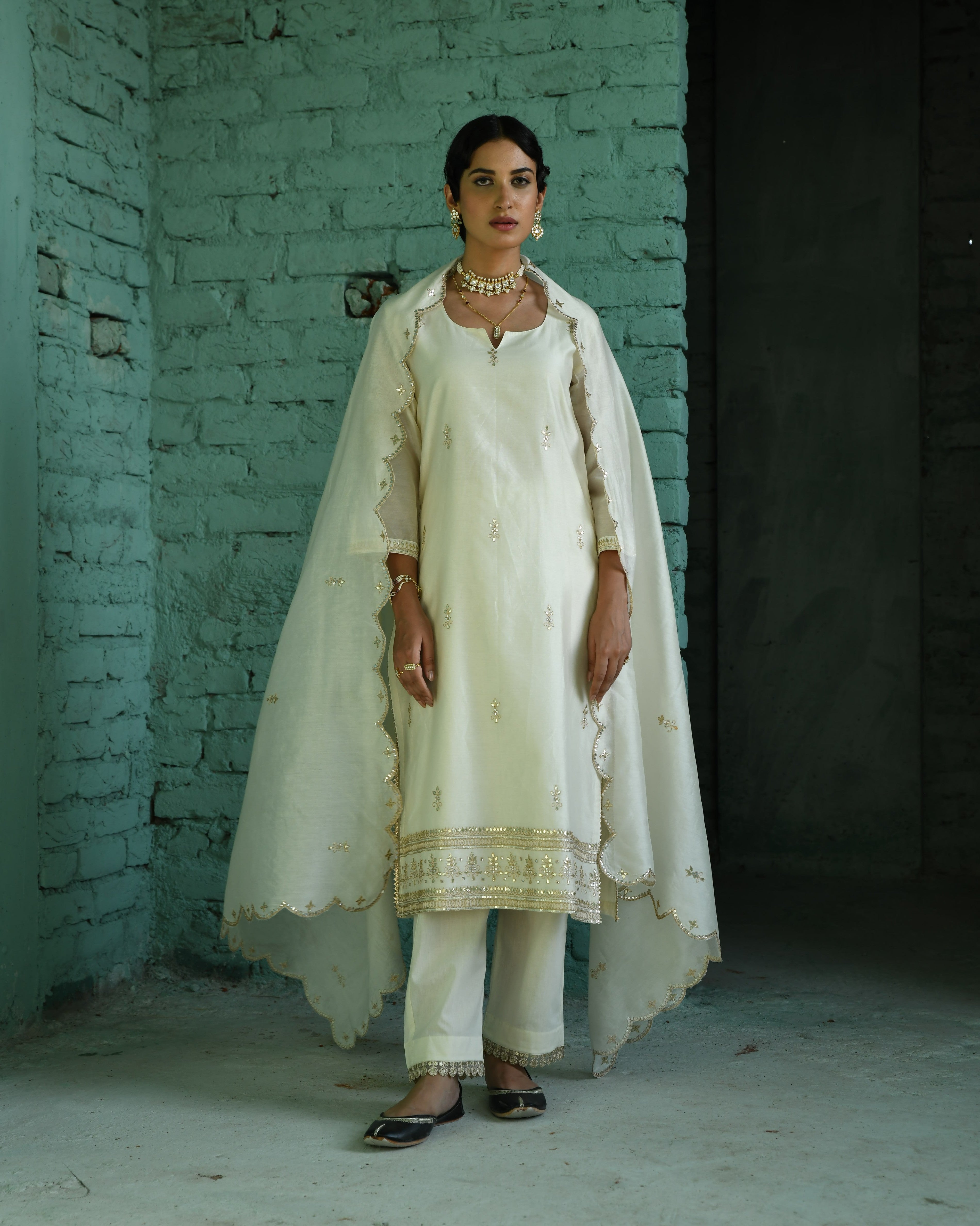 CREAM EMBROIDERED CHANDERI KURTA SET