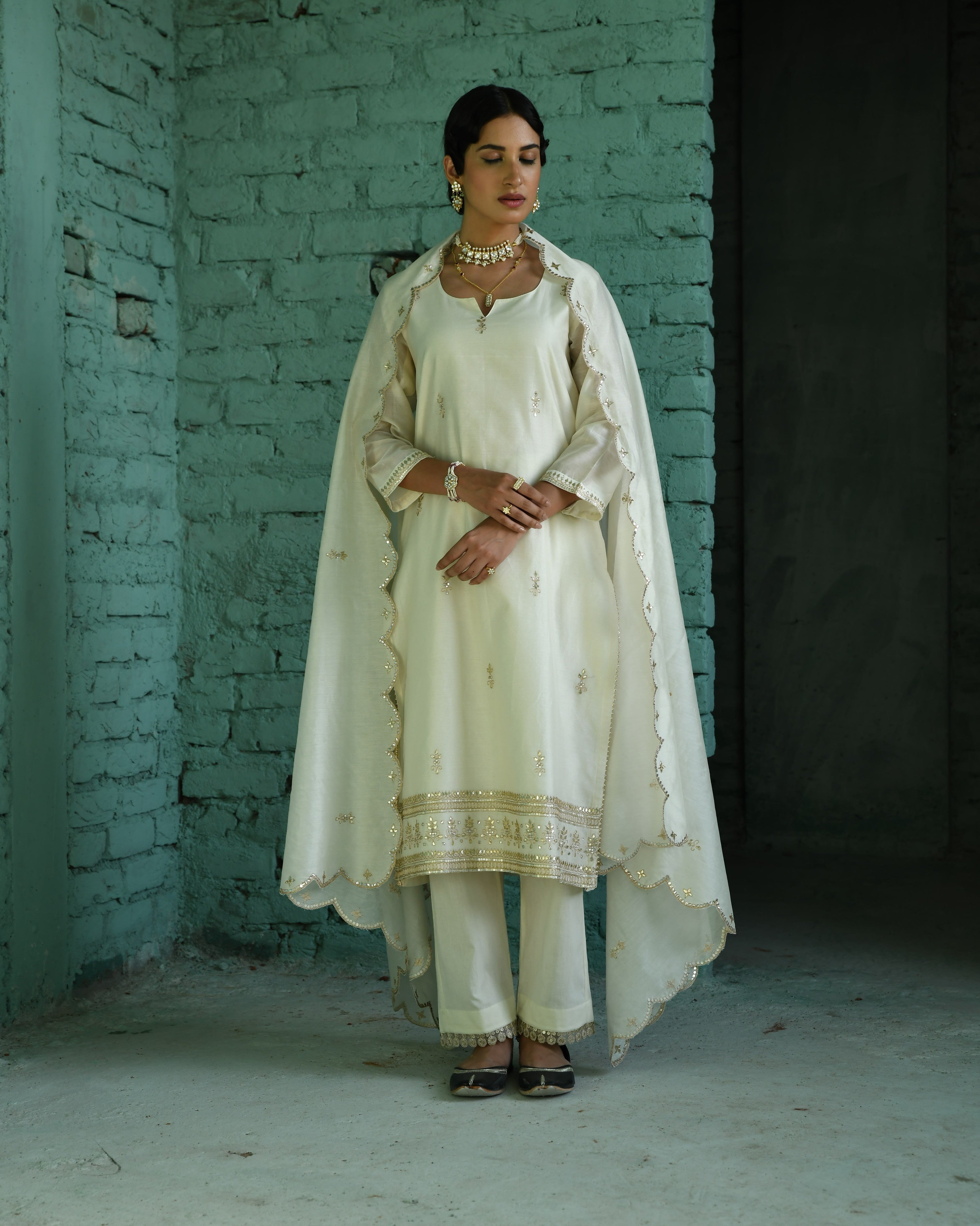 CREAM EMBROIDERED CHANDERI KURTA SET