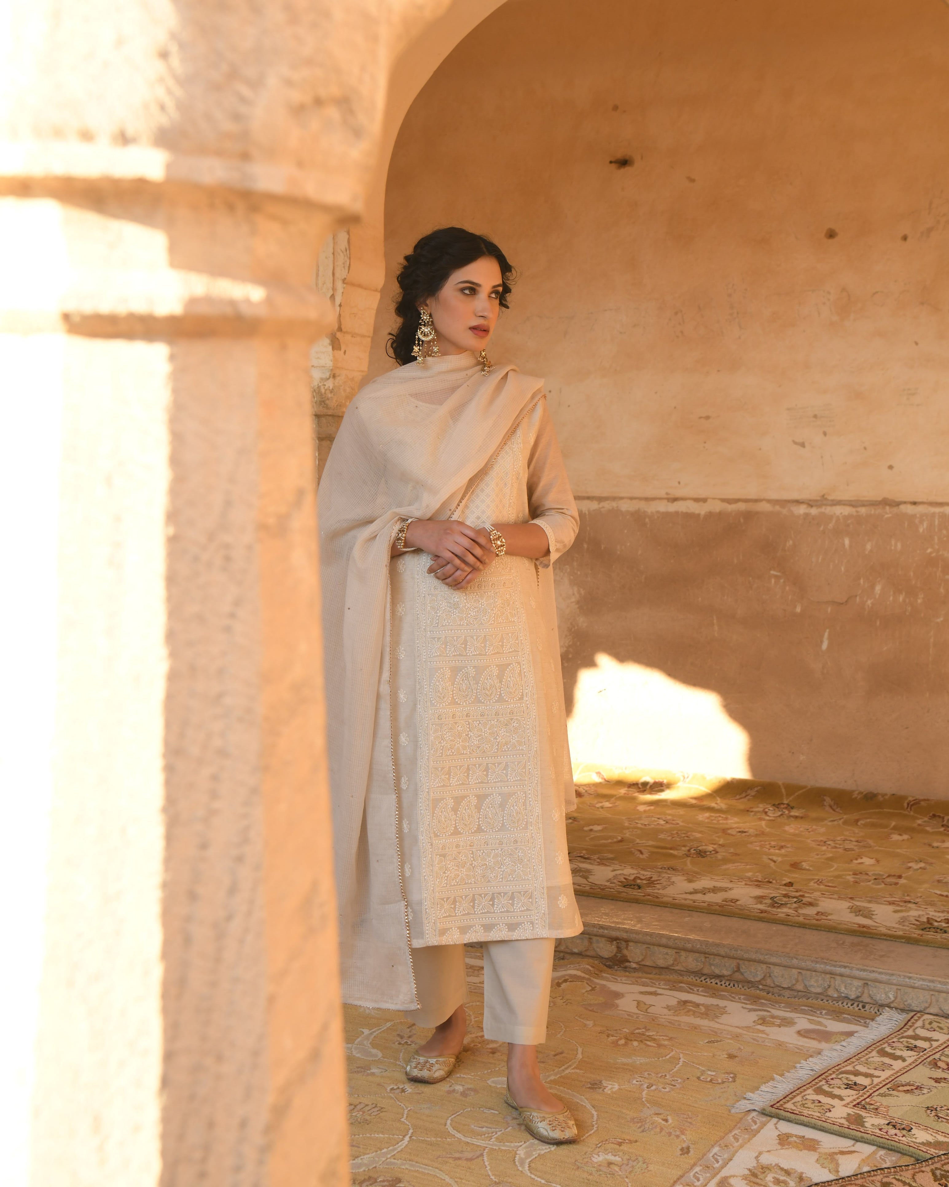 CREAM NAZAM KURTA SET