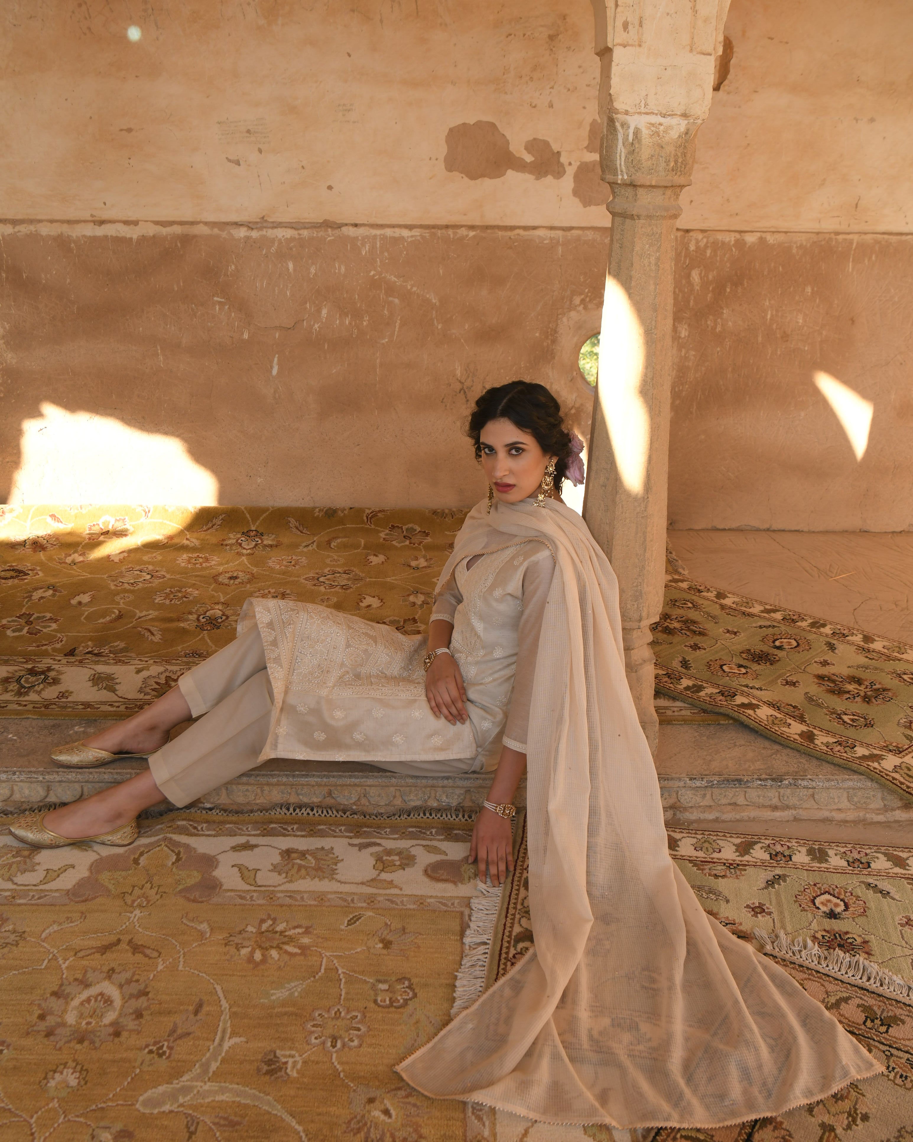 CREAM NAZAM KURTA SET