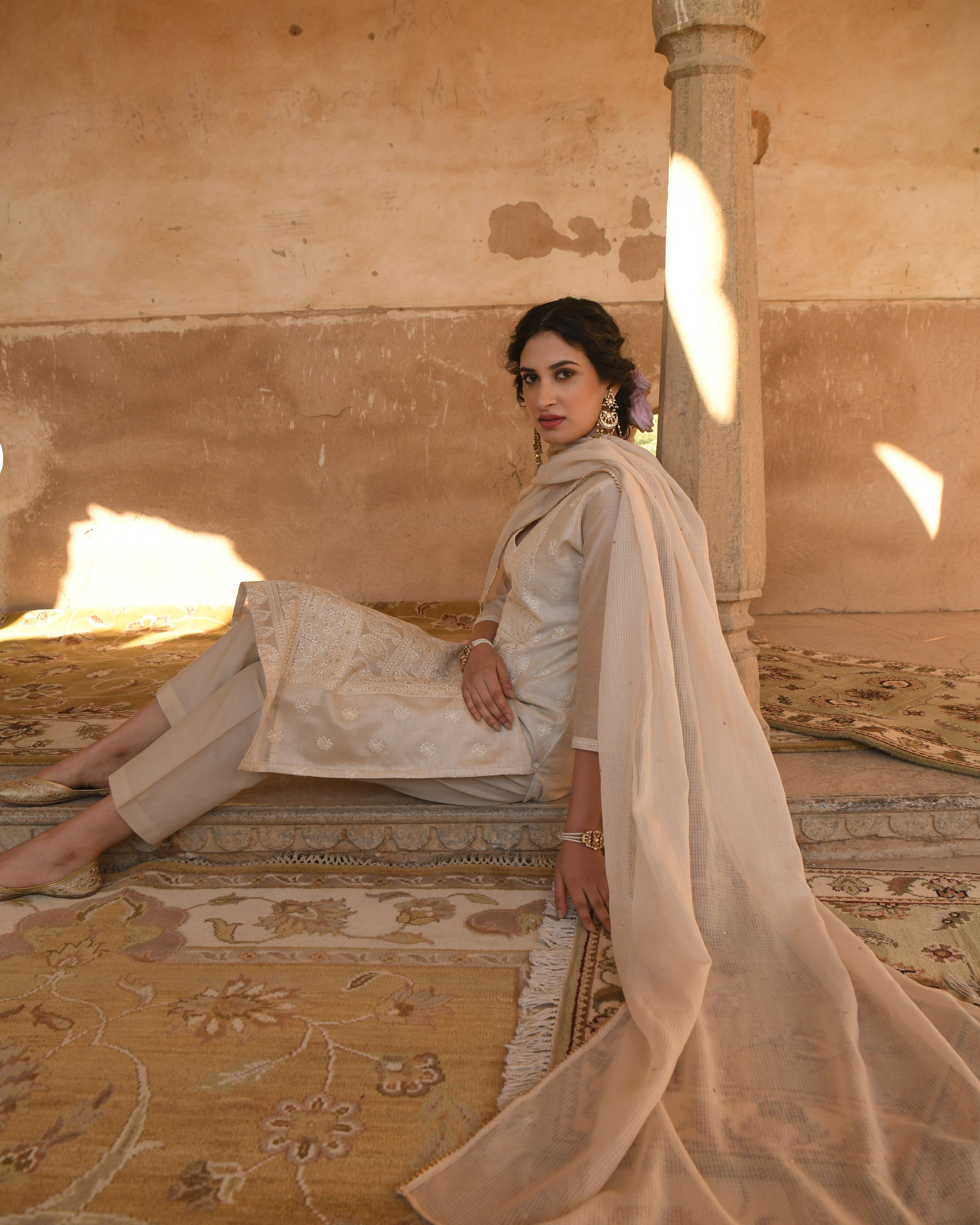 CREAM NAZAM KURTA SET