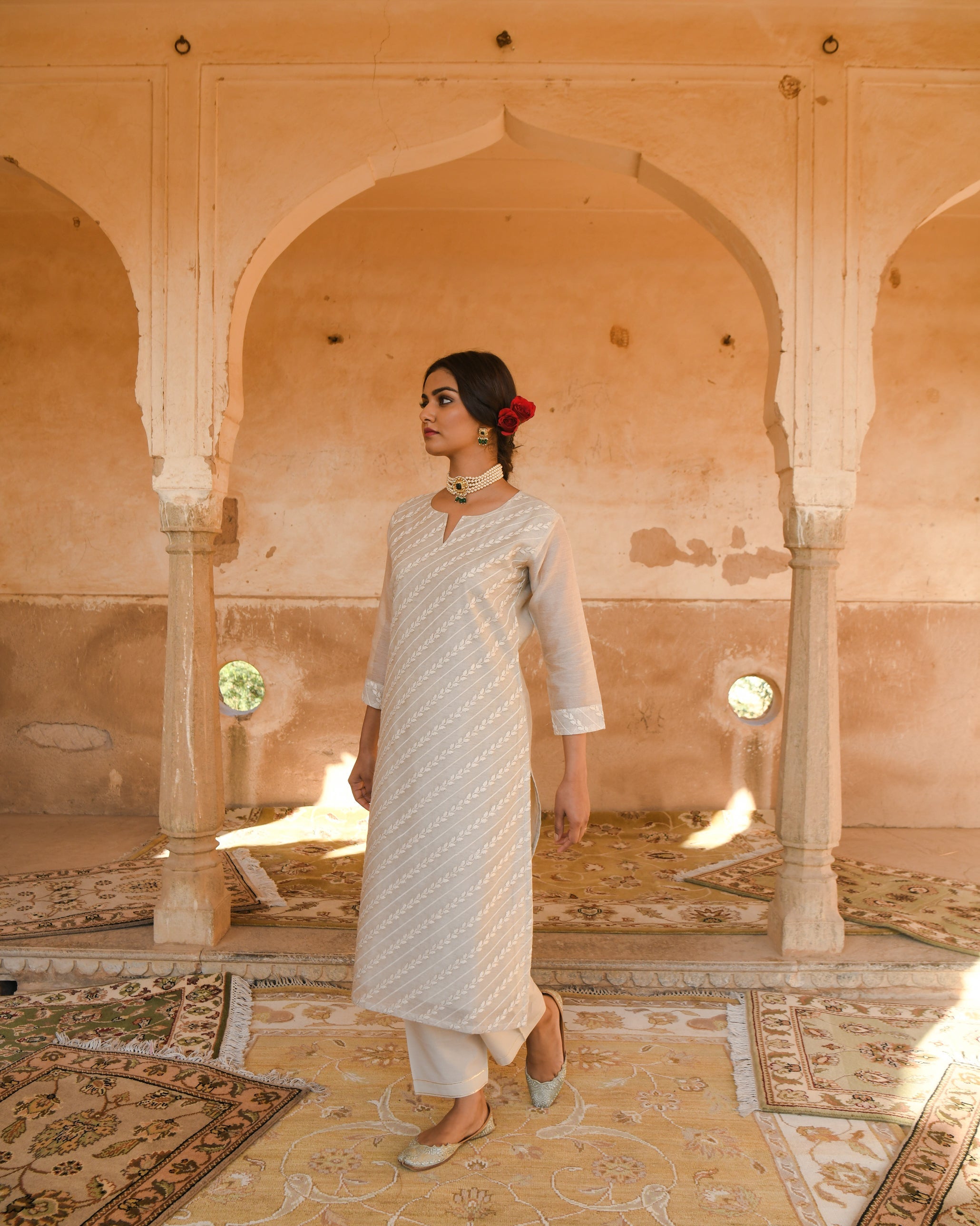 OFF-WHITE CHANDERI KURTA SET