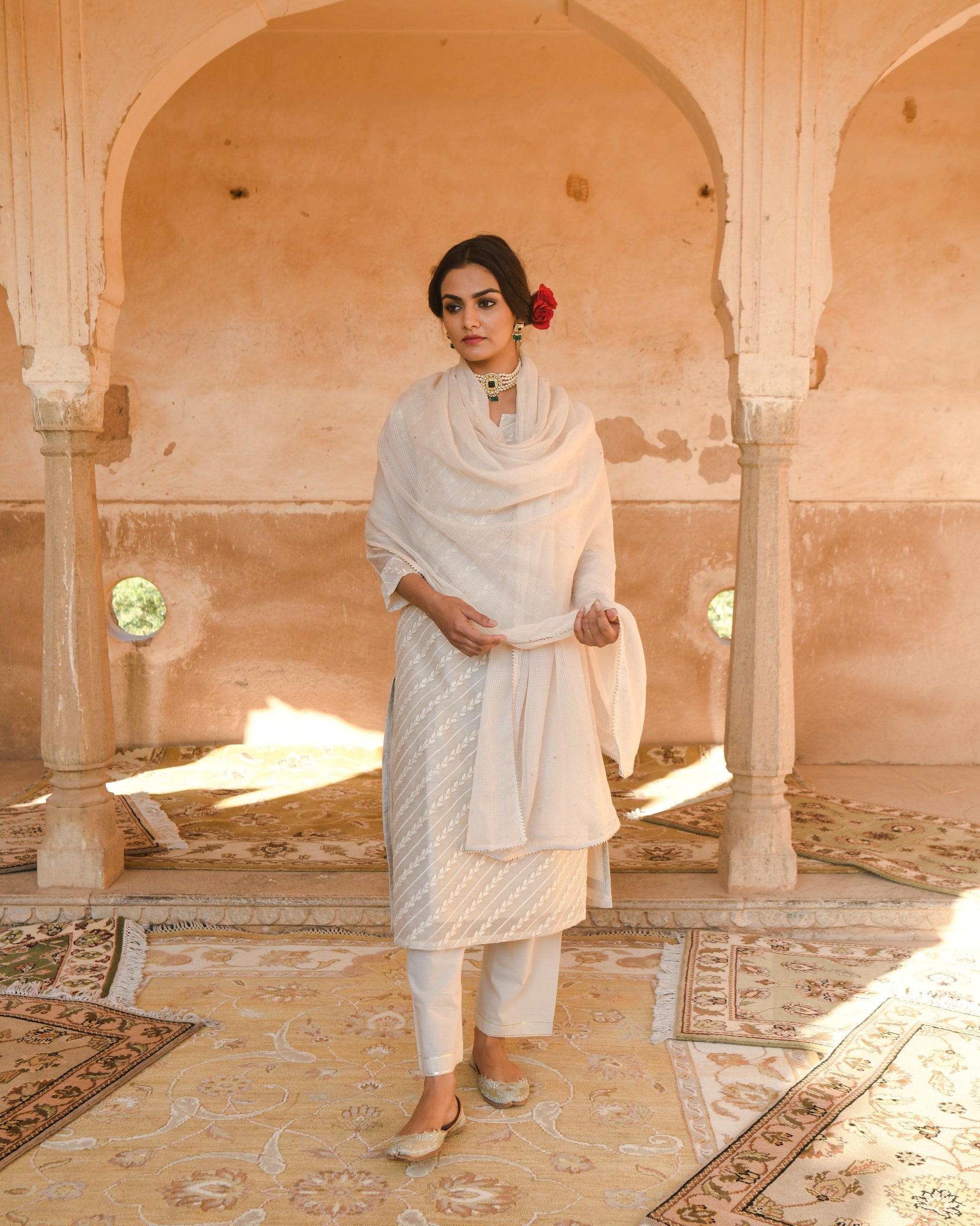 OFF-WHITE CHANDERI KURTA SET