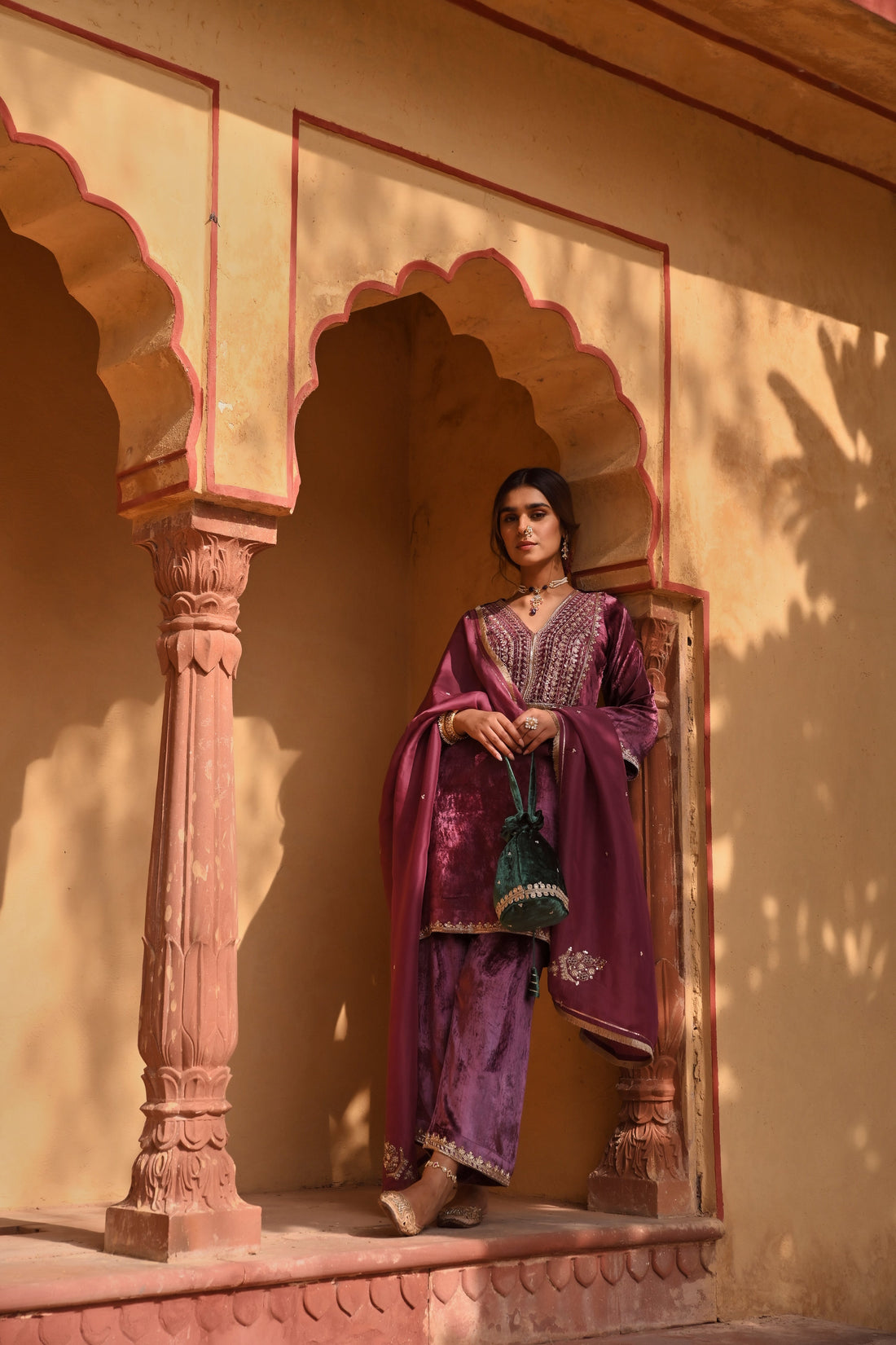 WINE SHORT VELVET KURTA SET
