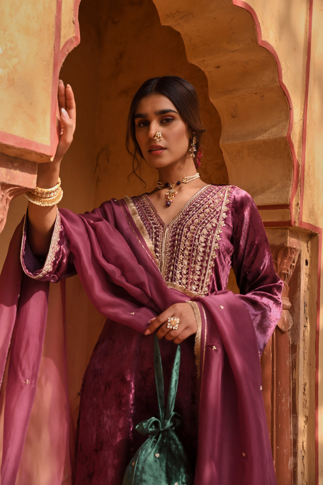 WINE SHORT VELVET KURTA SET