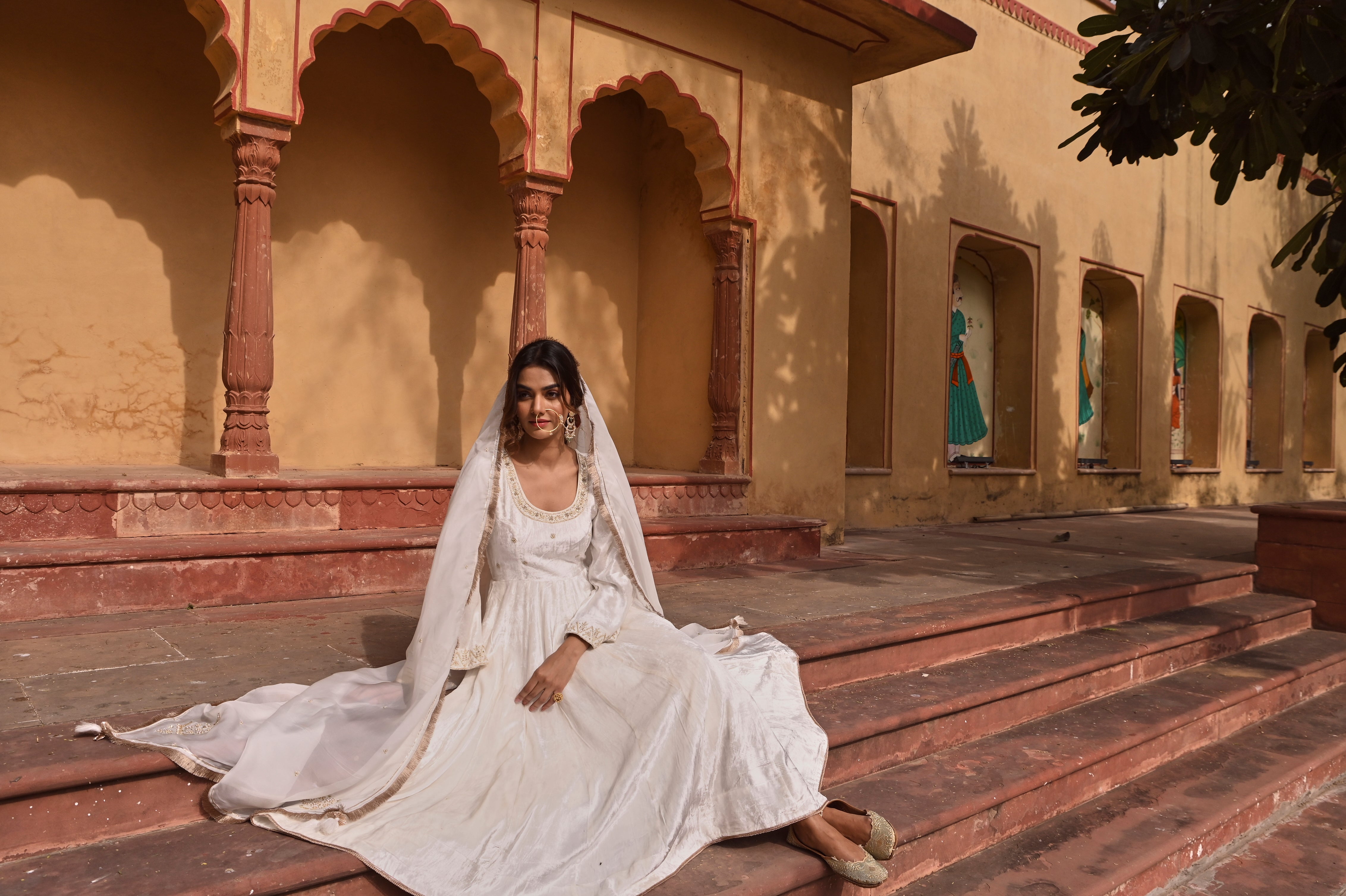 WHITE ANARKALI SET