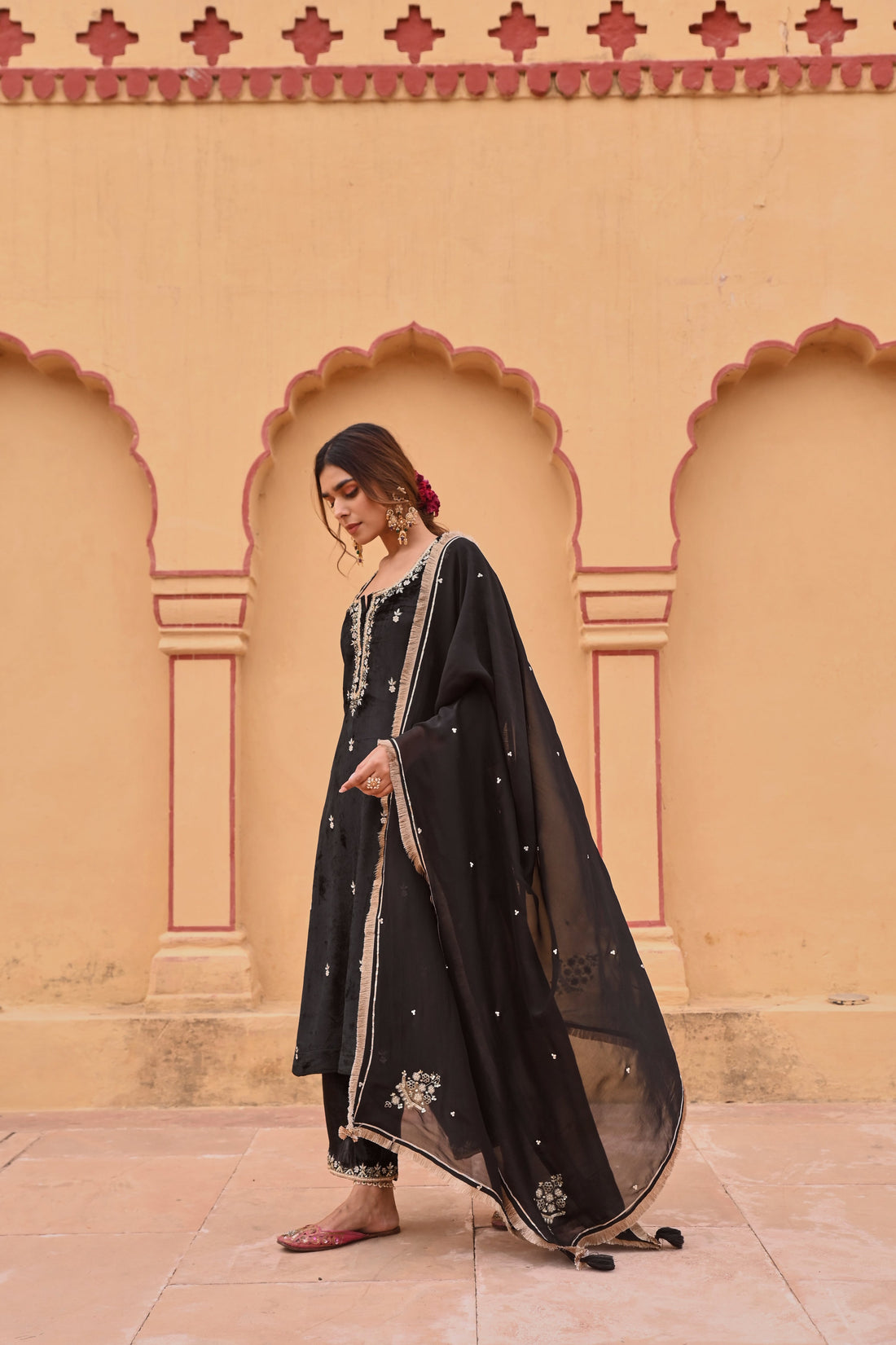 BLACK VELVET KURTA SET