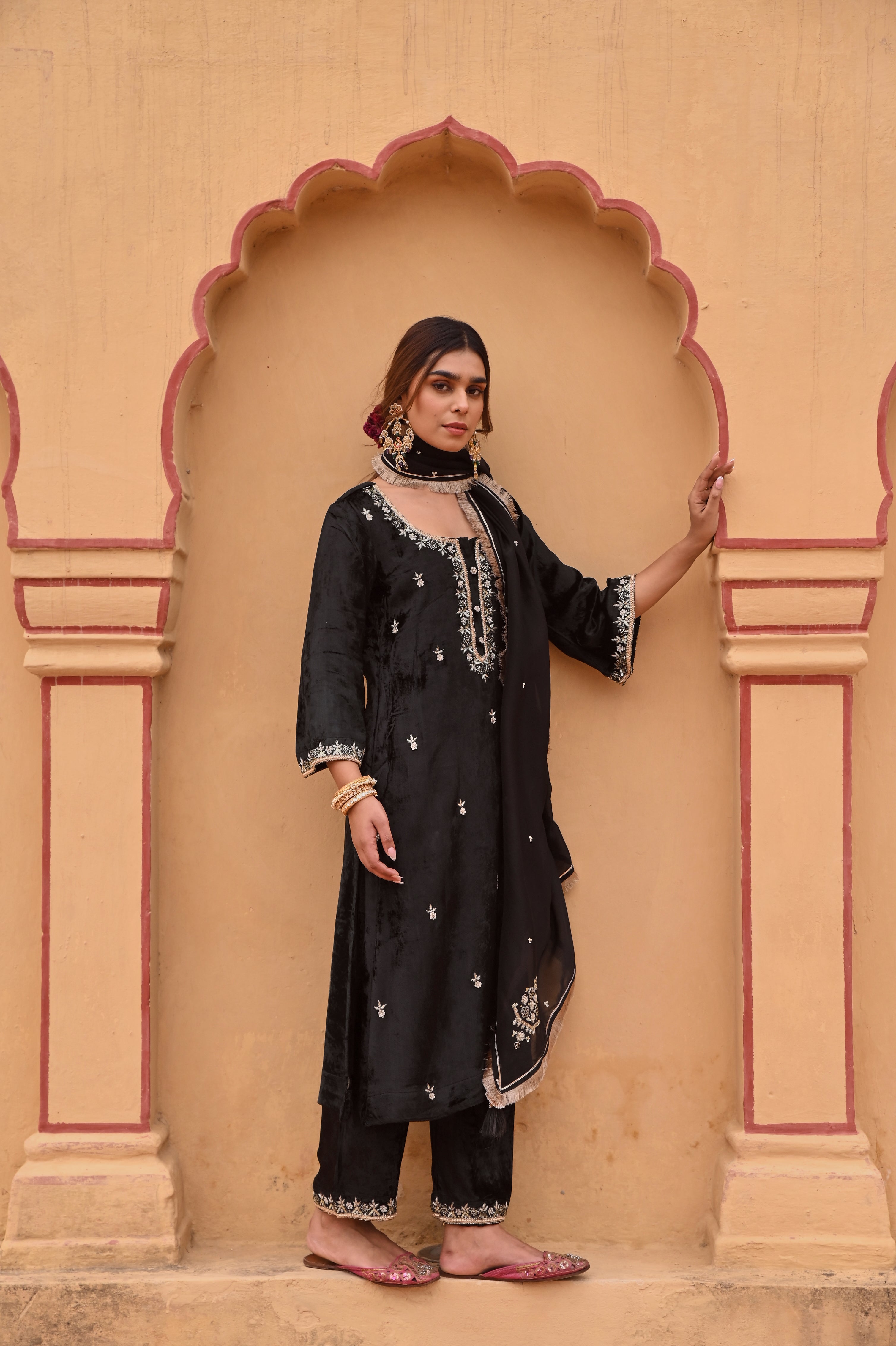 BLACK VELVET KURTA SET