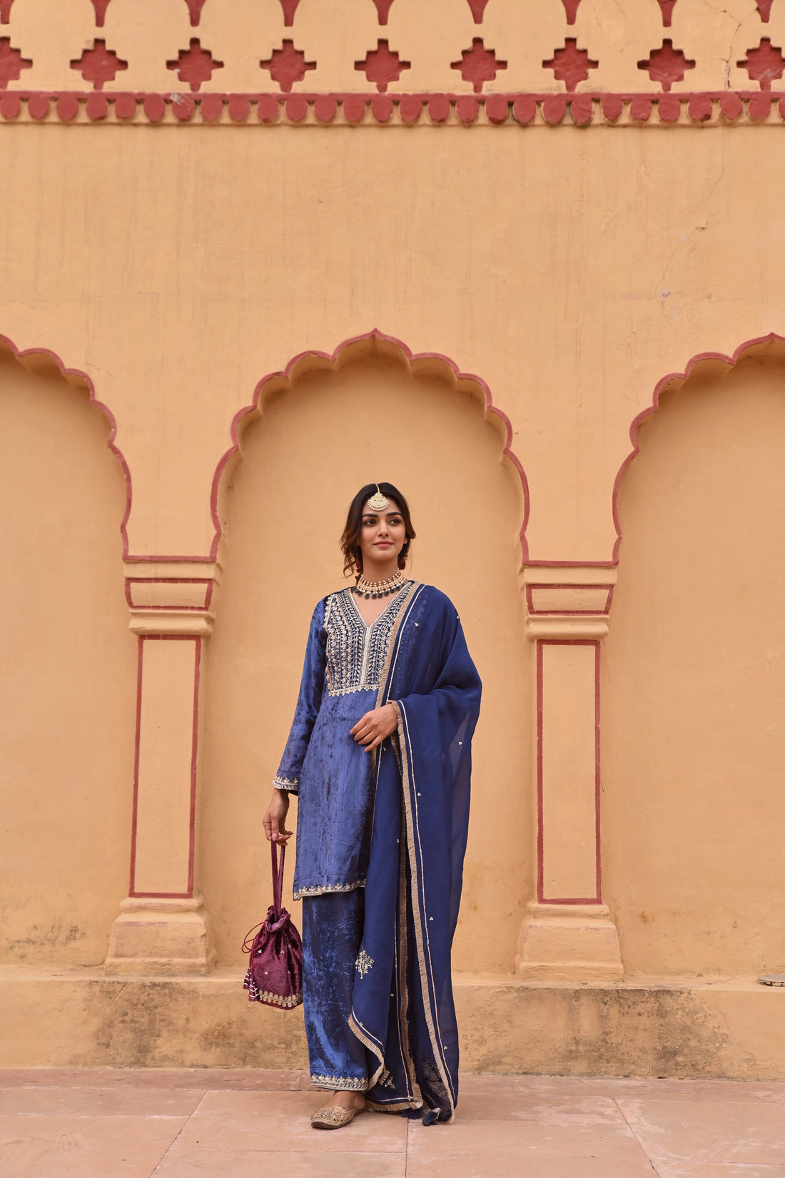 ROYAL BLUE SHORT VELVET KURTA SET